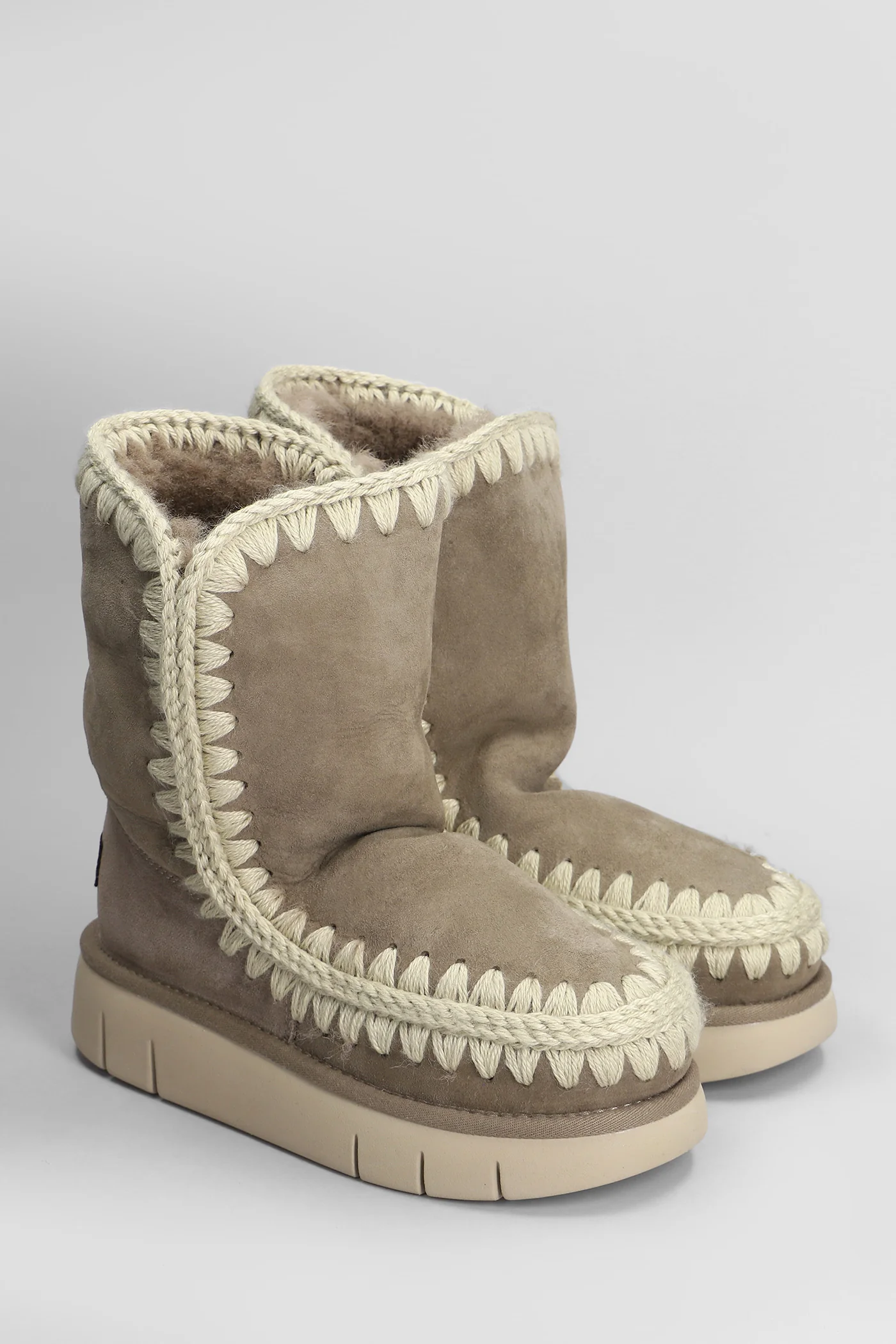 Eskimo bounce 24 low heels Ankle boots in grey suede - Image 2