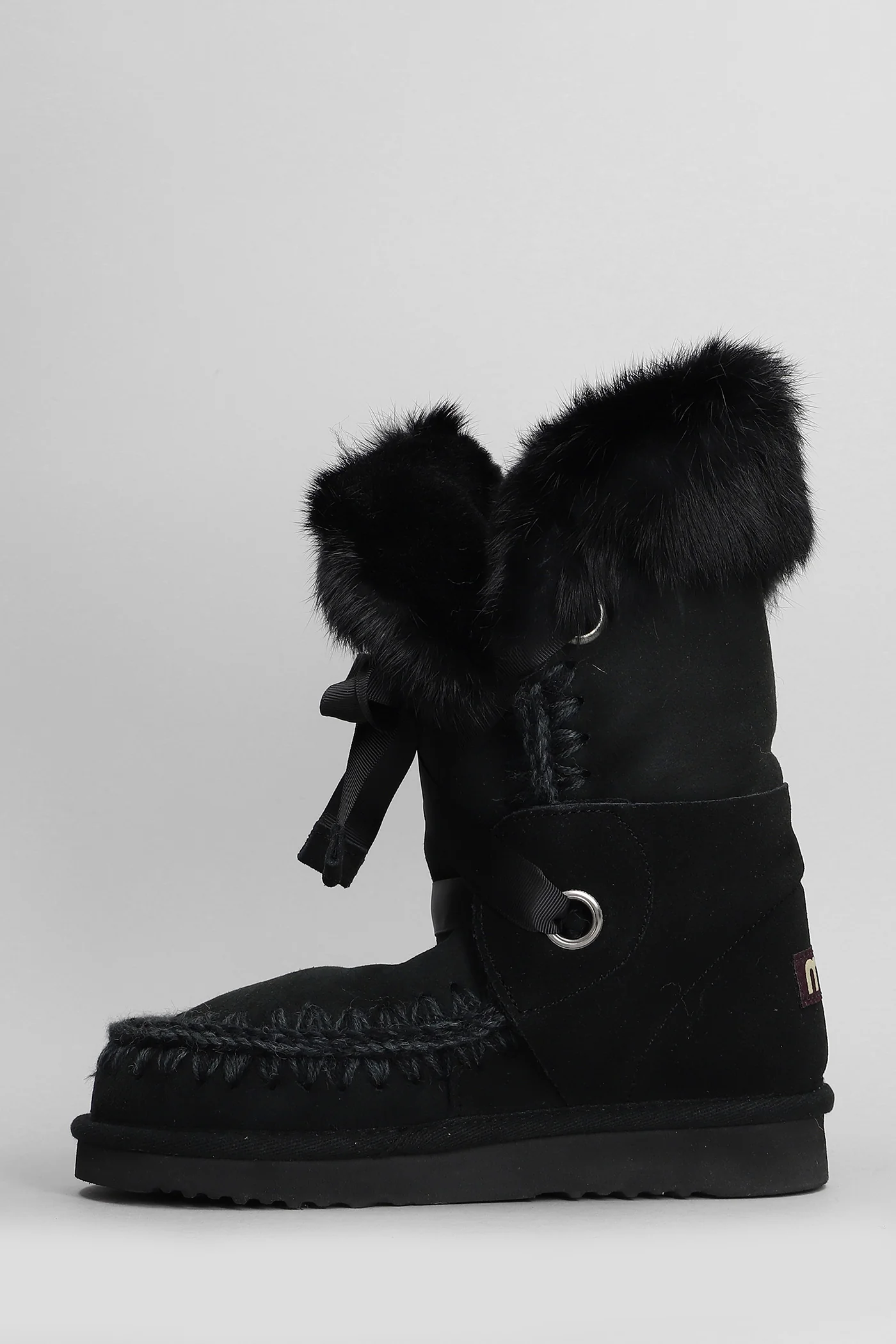 Eskimo lace and fur low heels boots in black suede - Image 3