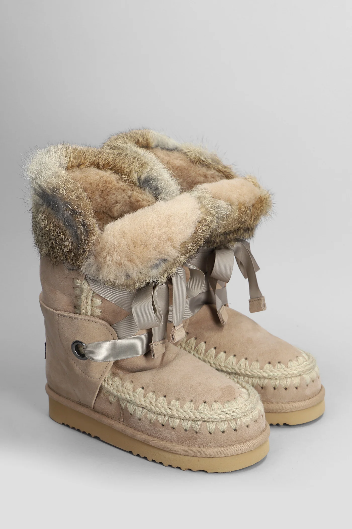 Eskimo lace and fur low heels boots in Camel suede - Image 2