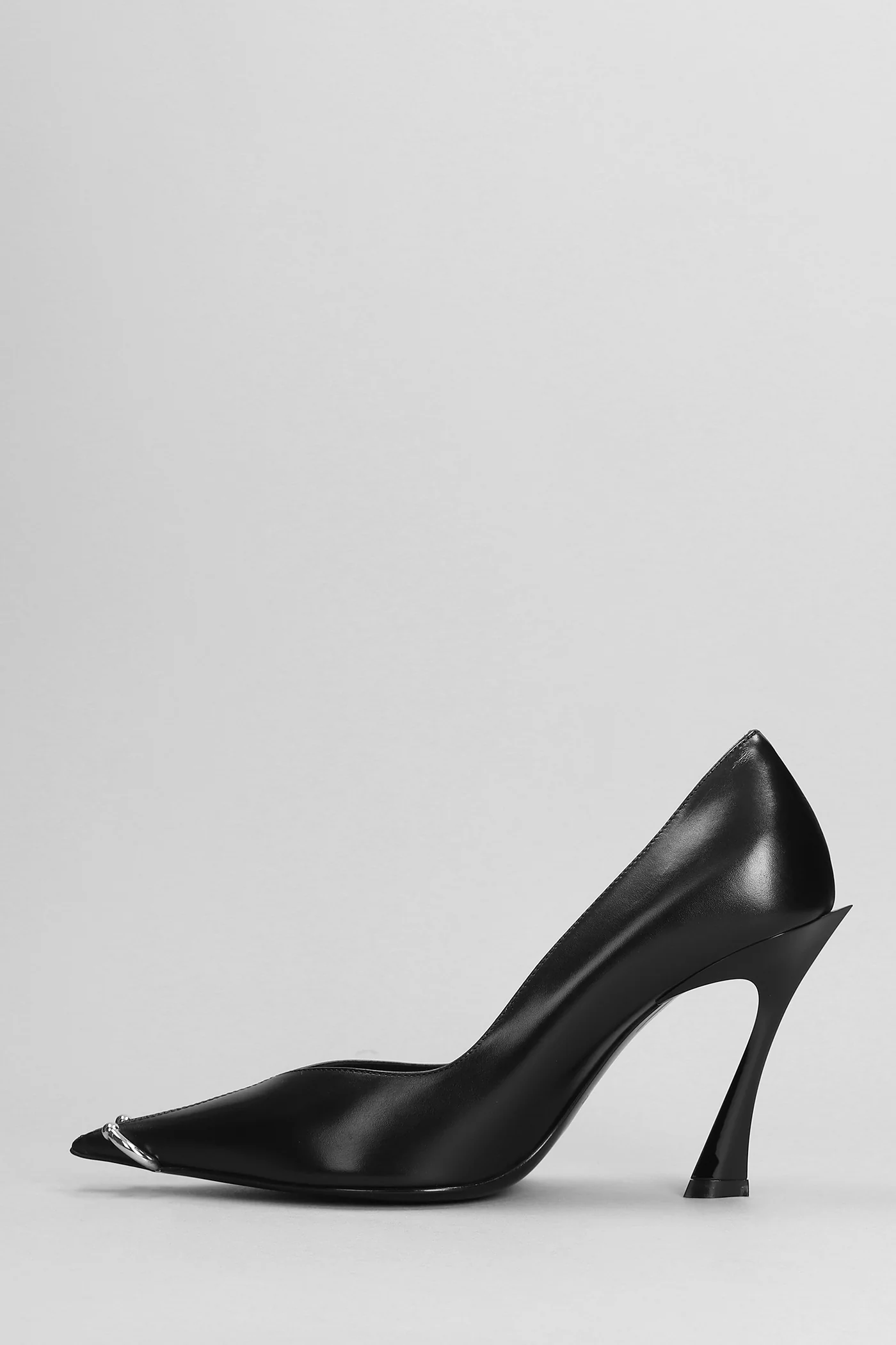 Pumps in black leather - Image 3