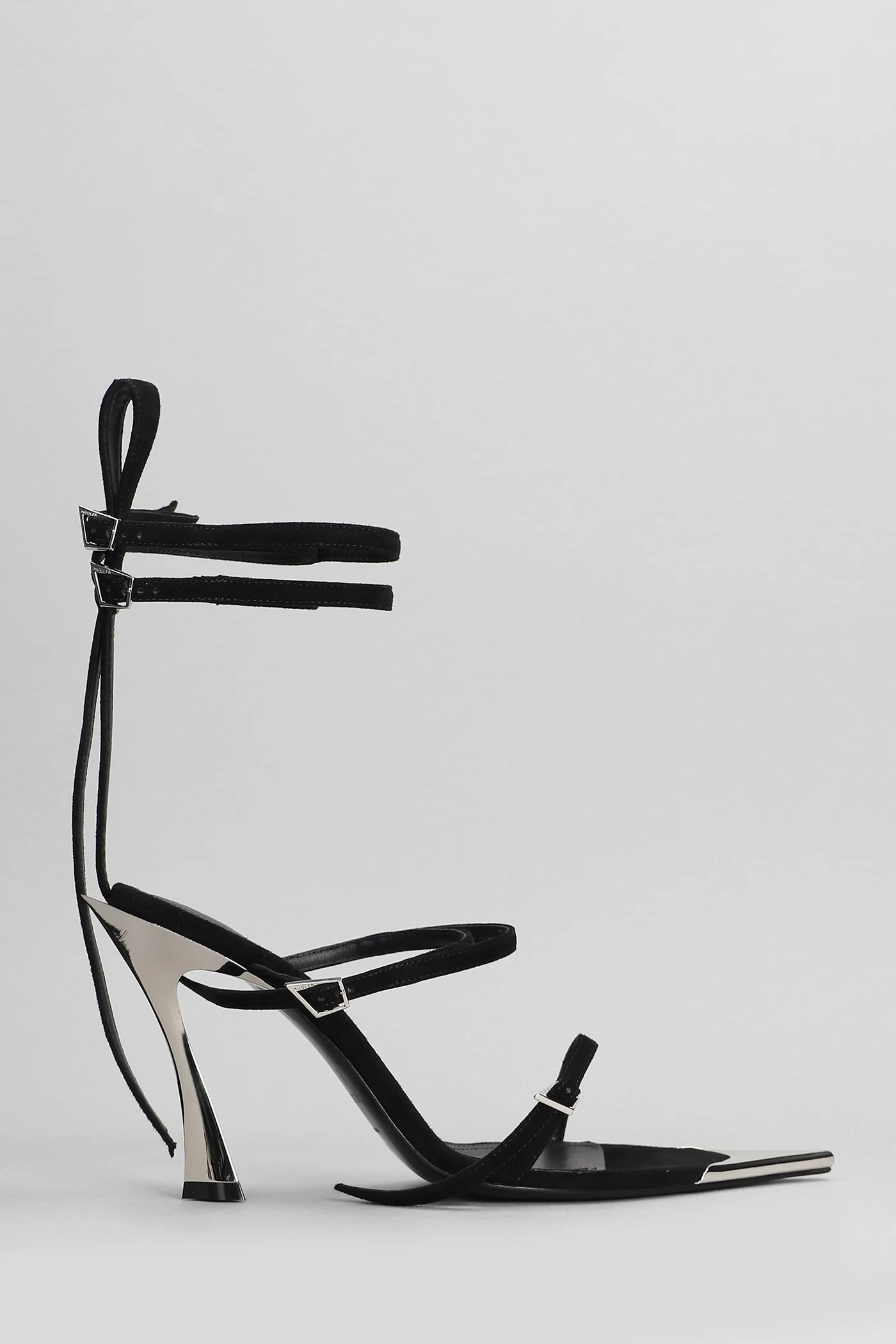 Sandals in black suede