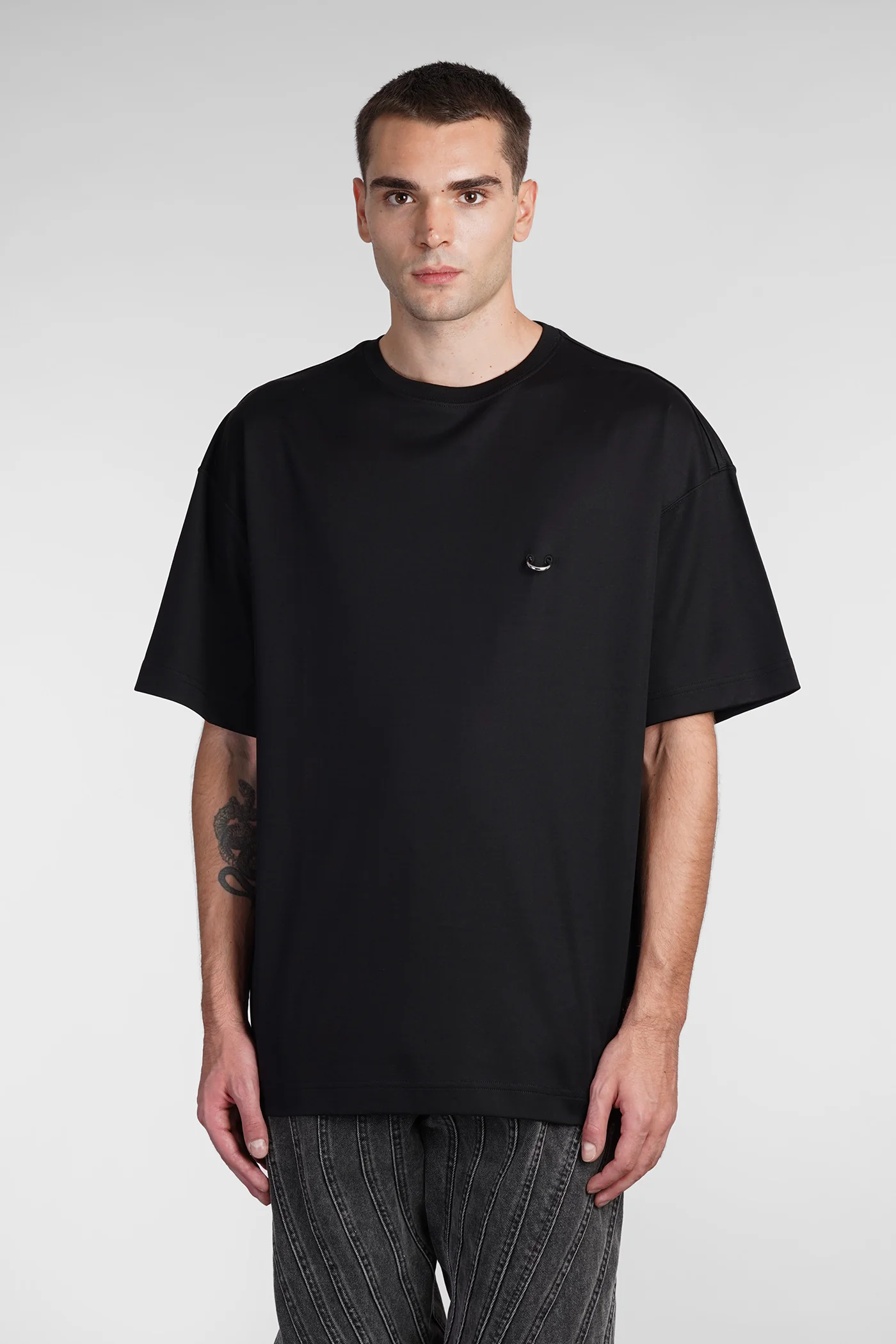 T-Shirt in black cotton