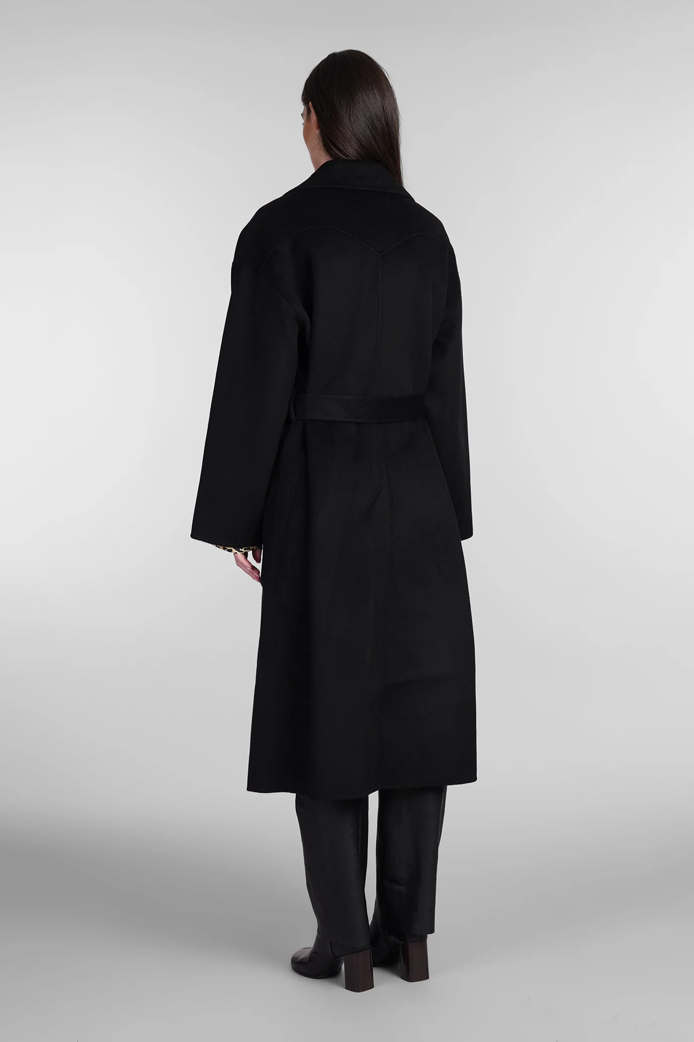 Coat in black wool - Image 3