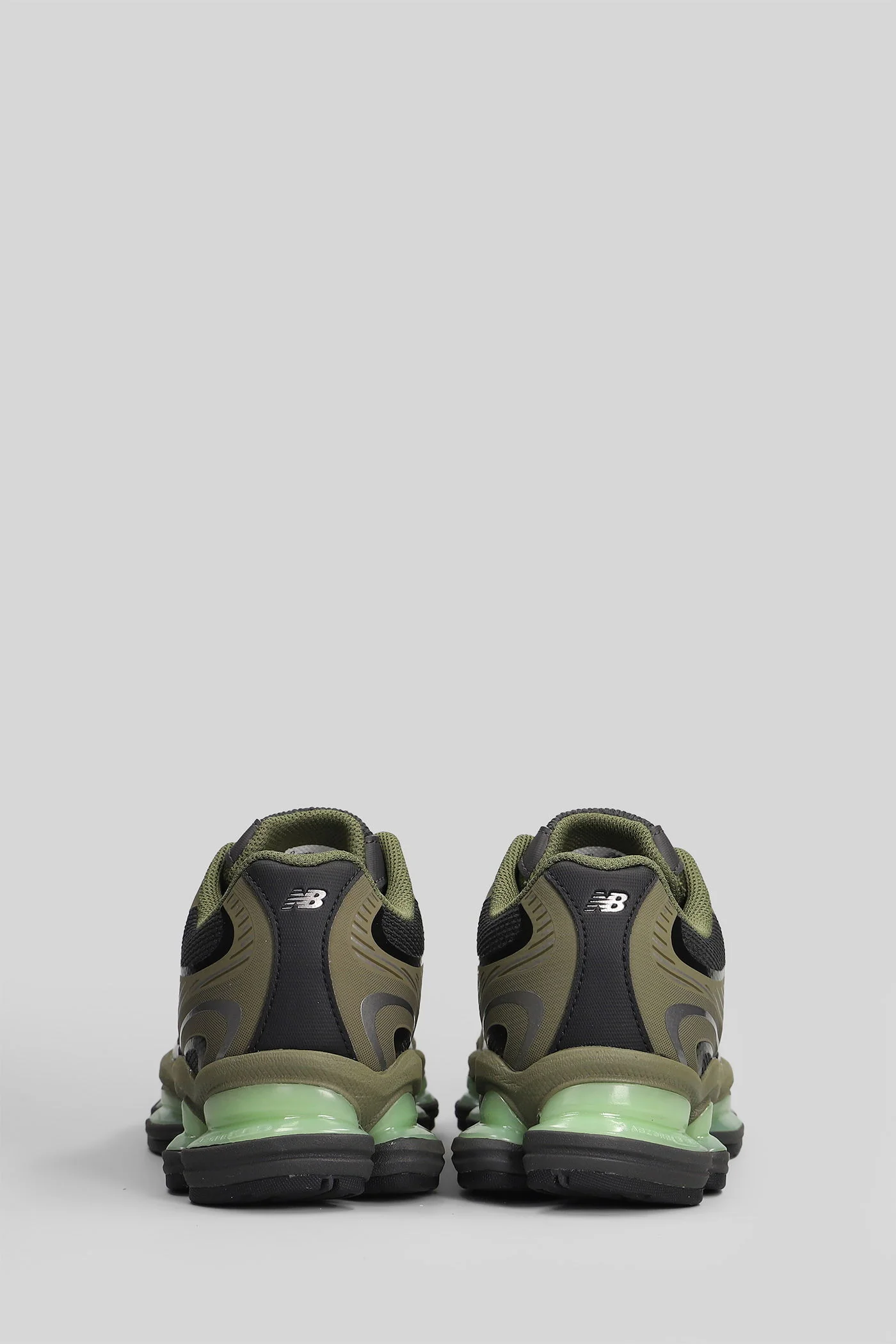 2000 Sneakers in green fabric - Image 4