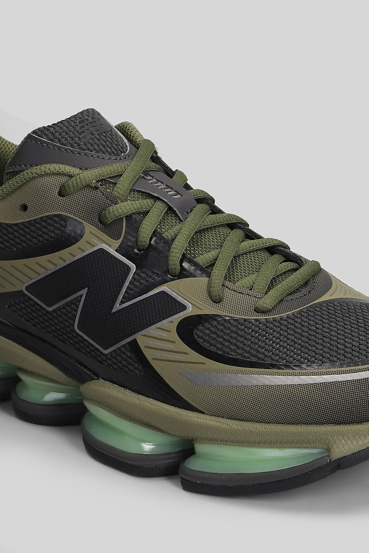 2000 Sneakers in green fabric - Image 5