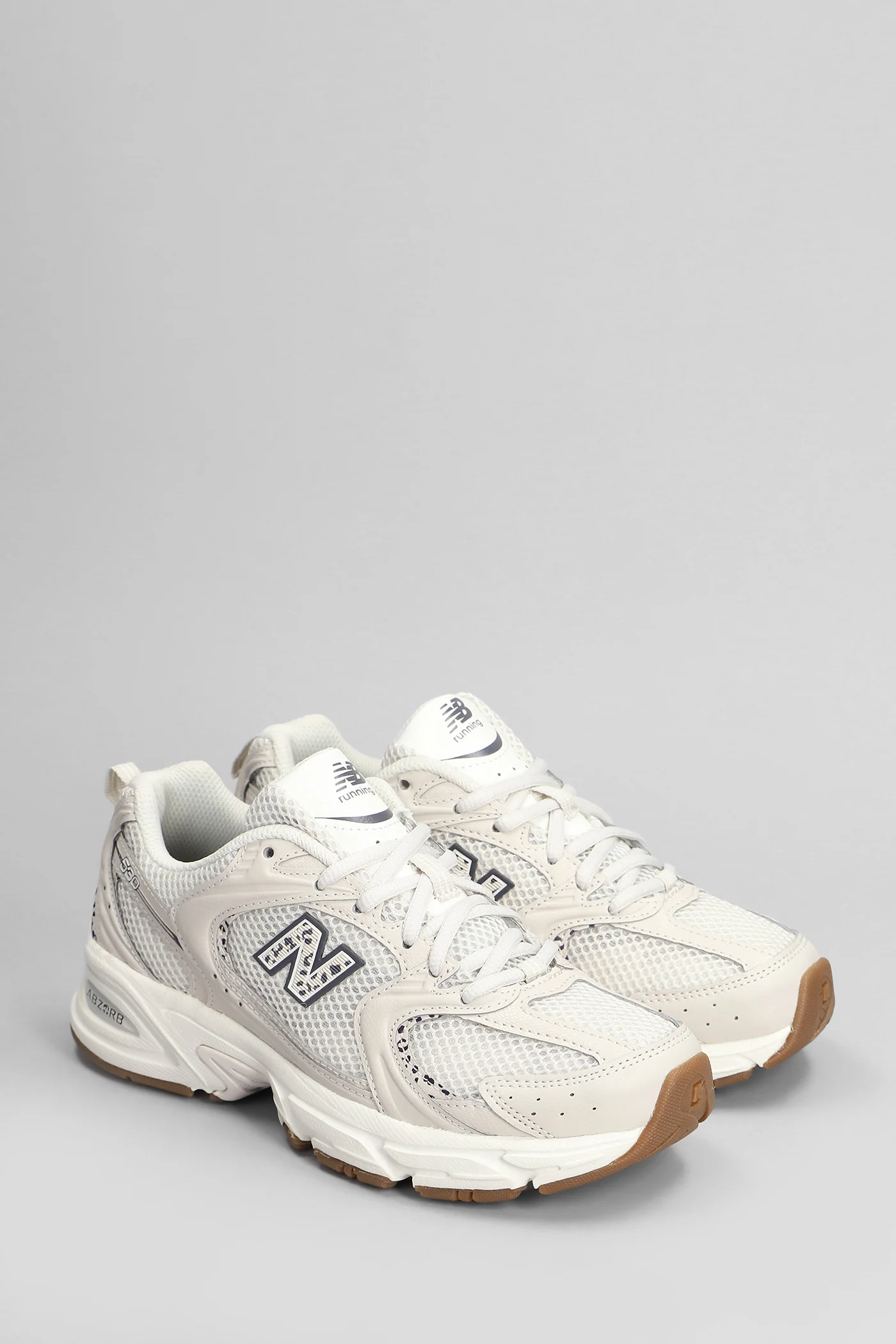 530 Sneakers in beige leather and fabric - Image 2