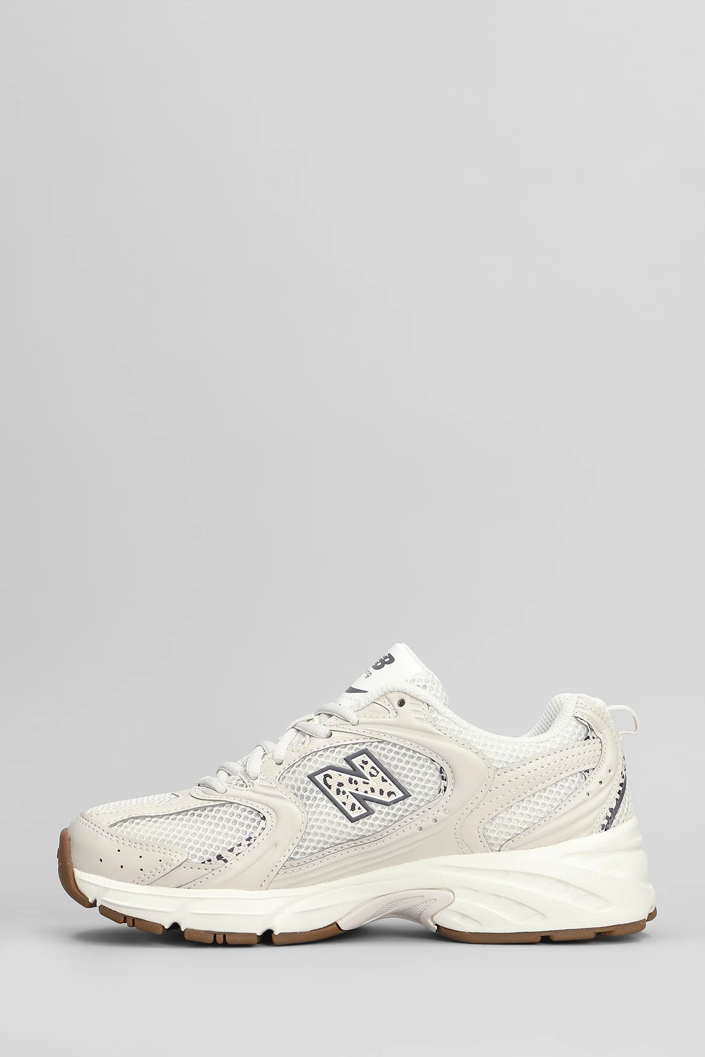 530 Sneakers in beige leather and fabric - Image 3