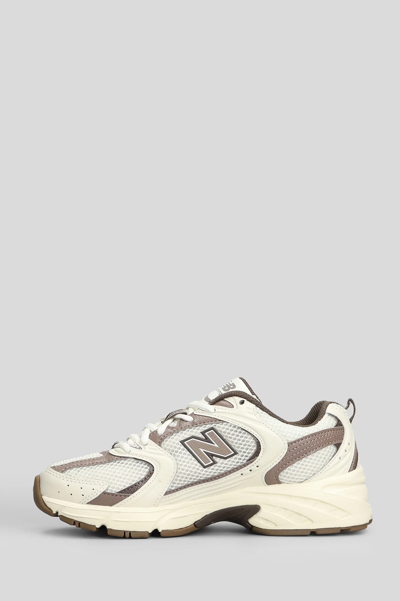 530 Sneakers in beige leather and fabric - Image 3