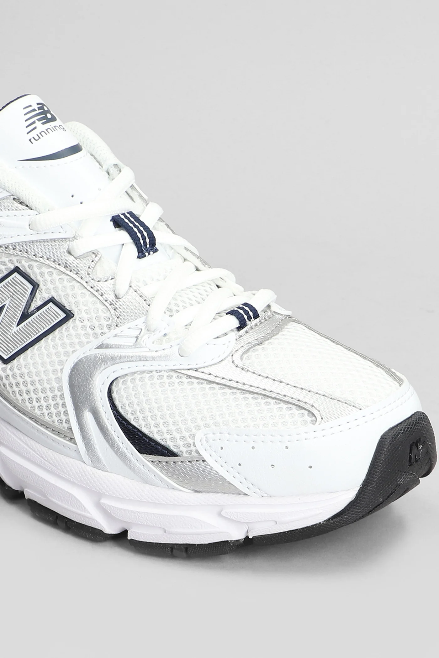 530 Sneakers in white leather and fabric - Image 5