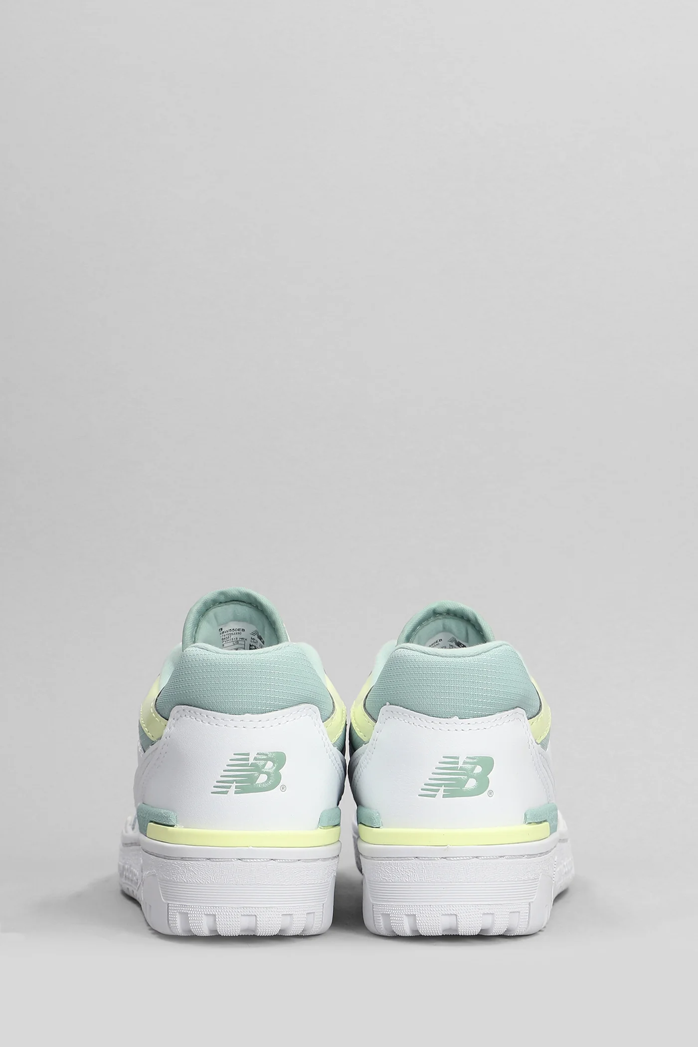 550 Sneakers in white leather - Image 4