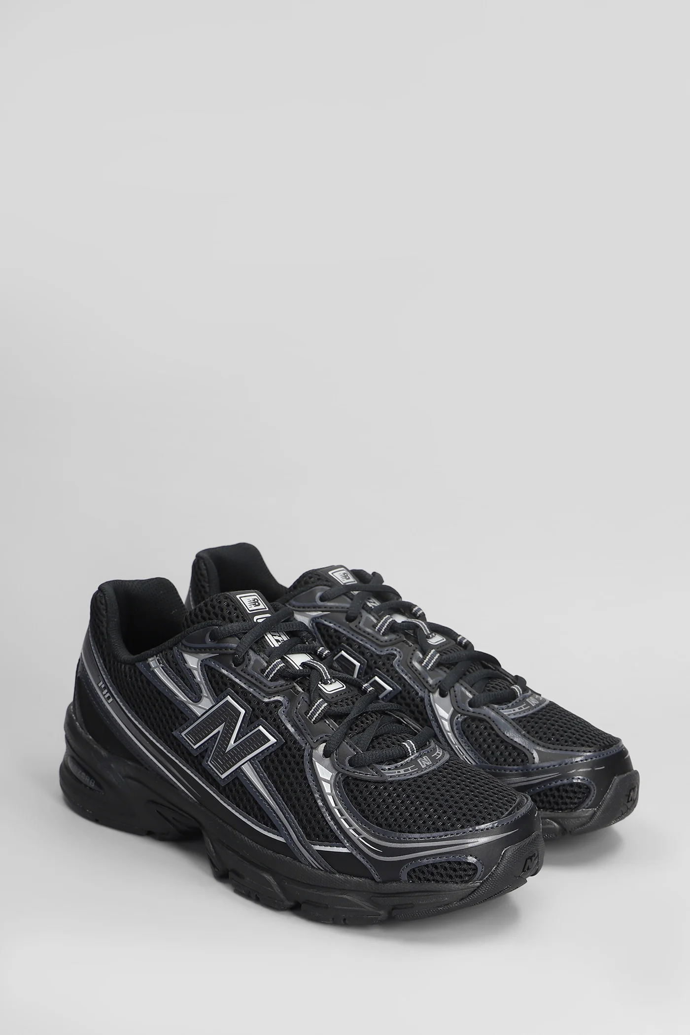 740 Sneakers in black leather and fabric - Image 2