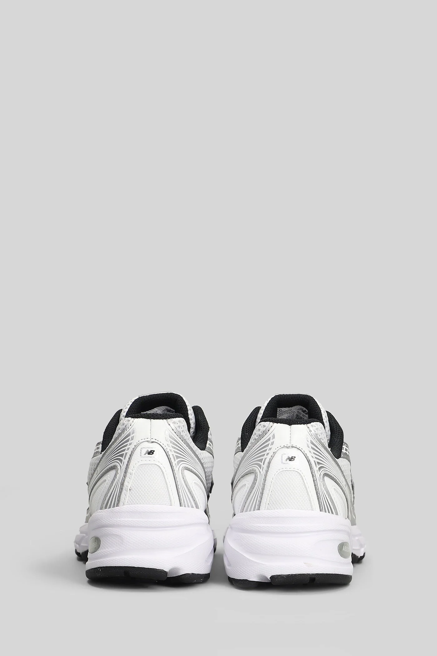 740 Sneakers in silver leather and fabric - Image 4