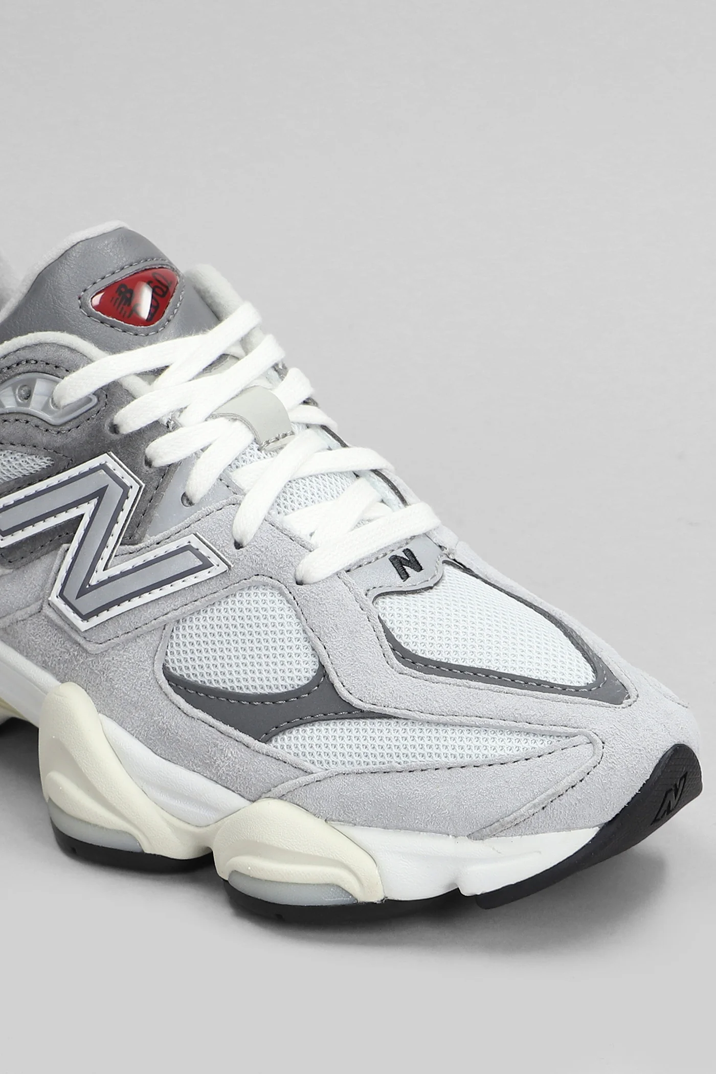 9060 Sneakers in grey Suede and fabric - Image 5