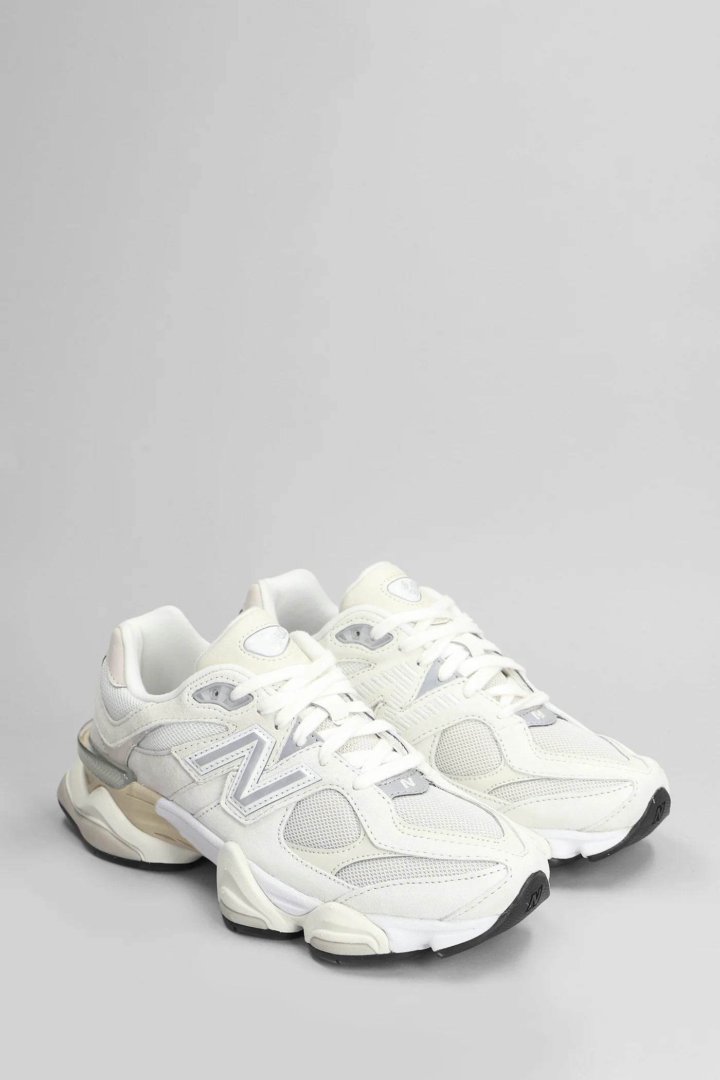 9060 Sneakers in white Suede and fabric - Image 2