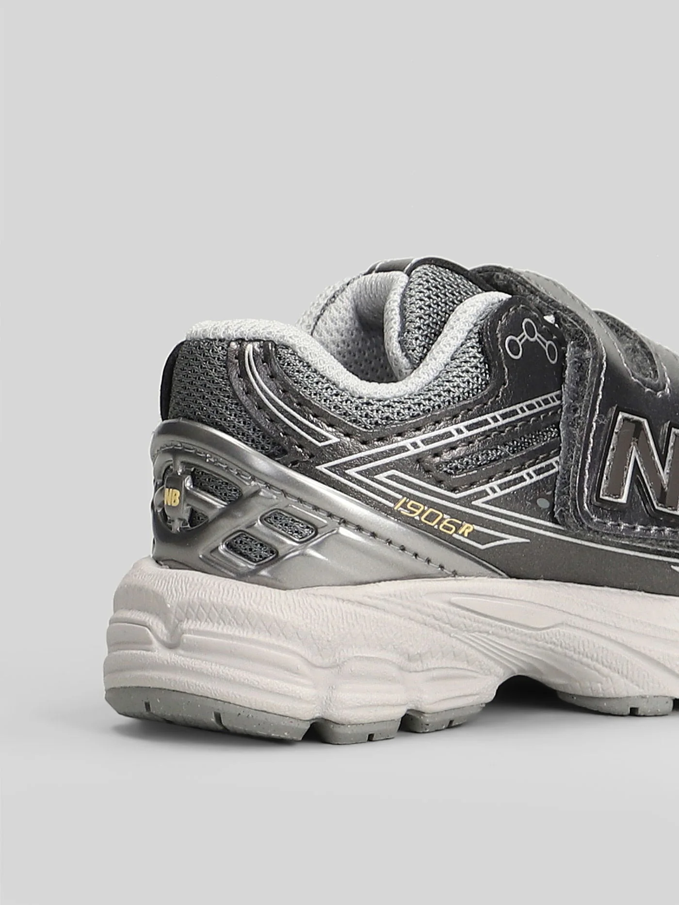 1906 Sneakers in Gunmetal leather and fabric - Image 20