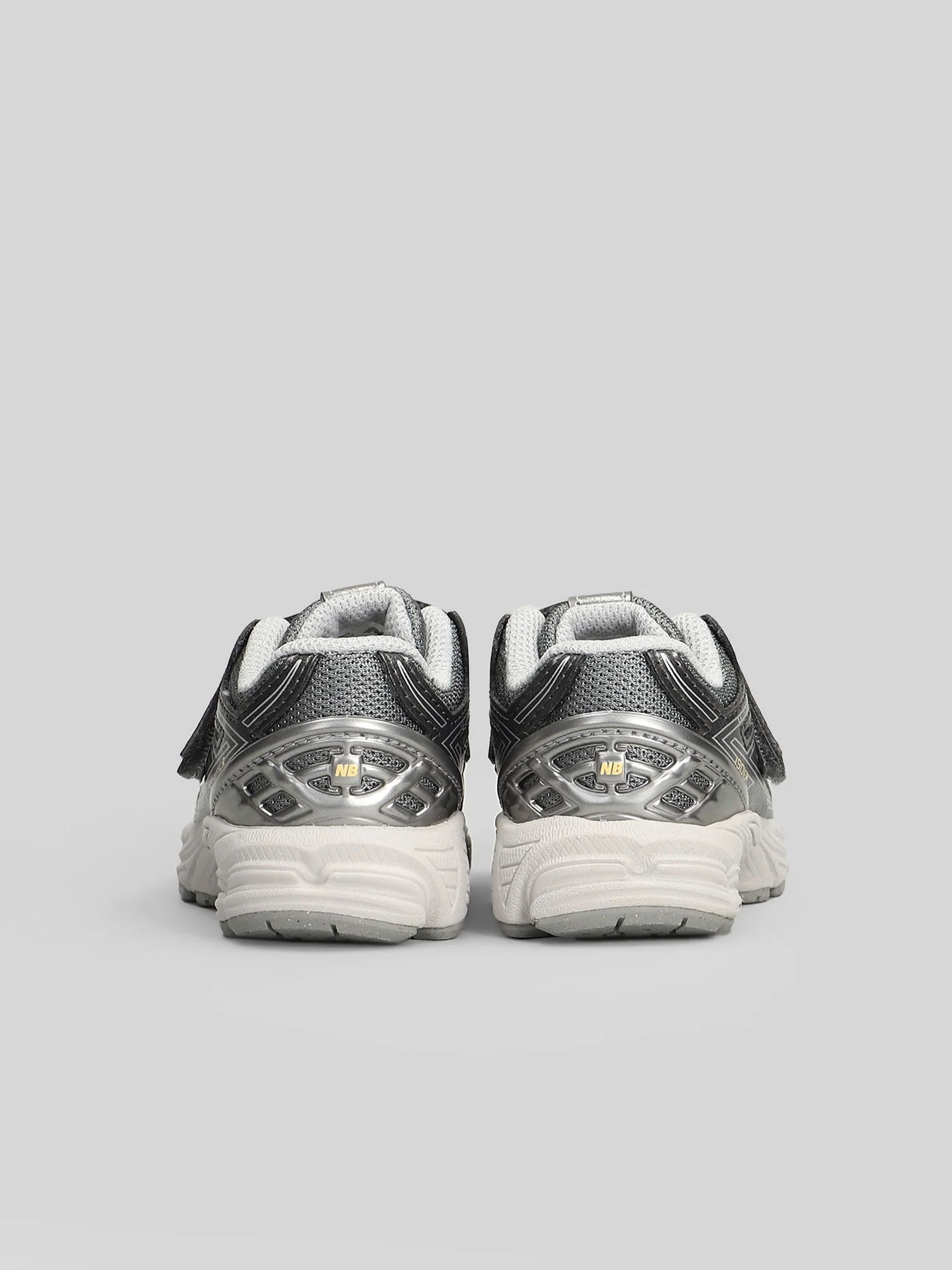 1906 Sneakers in Gunmetal leather and fabric - Image 9