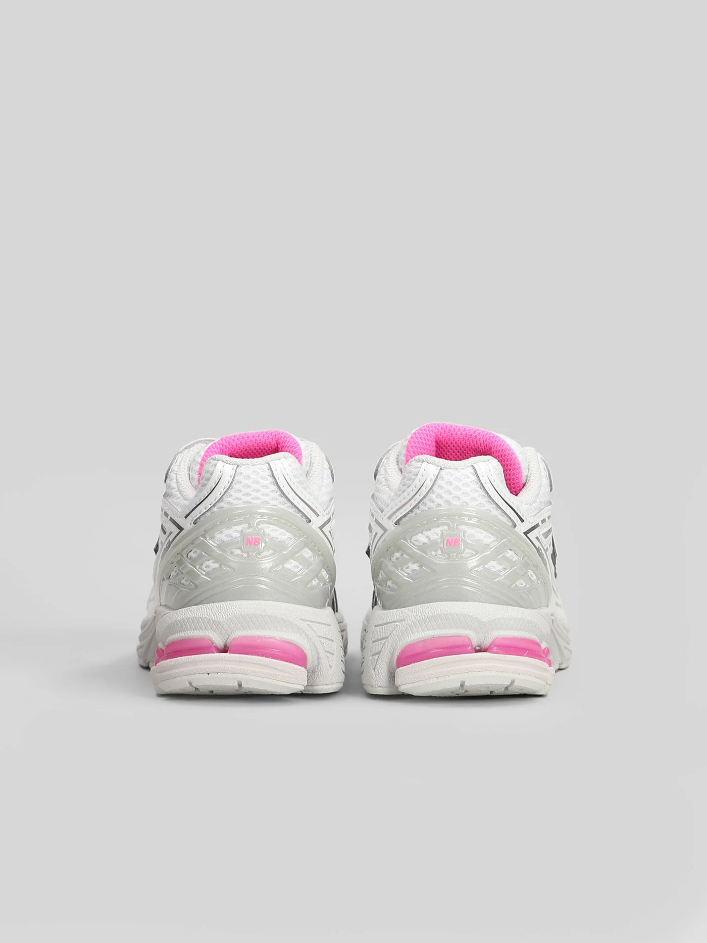 1906R Sneakers in white leather and fabric - Image 4