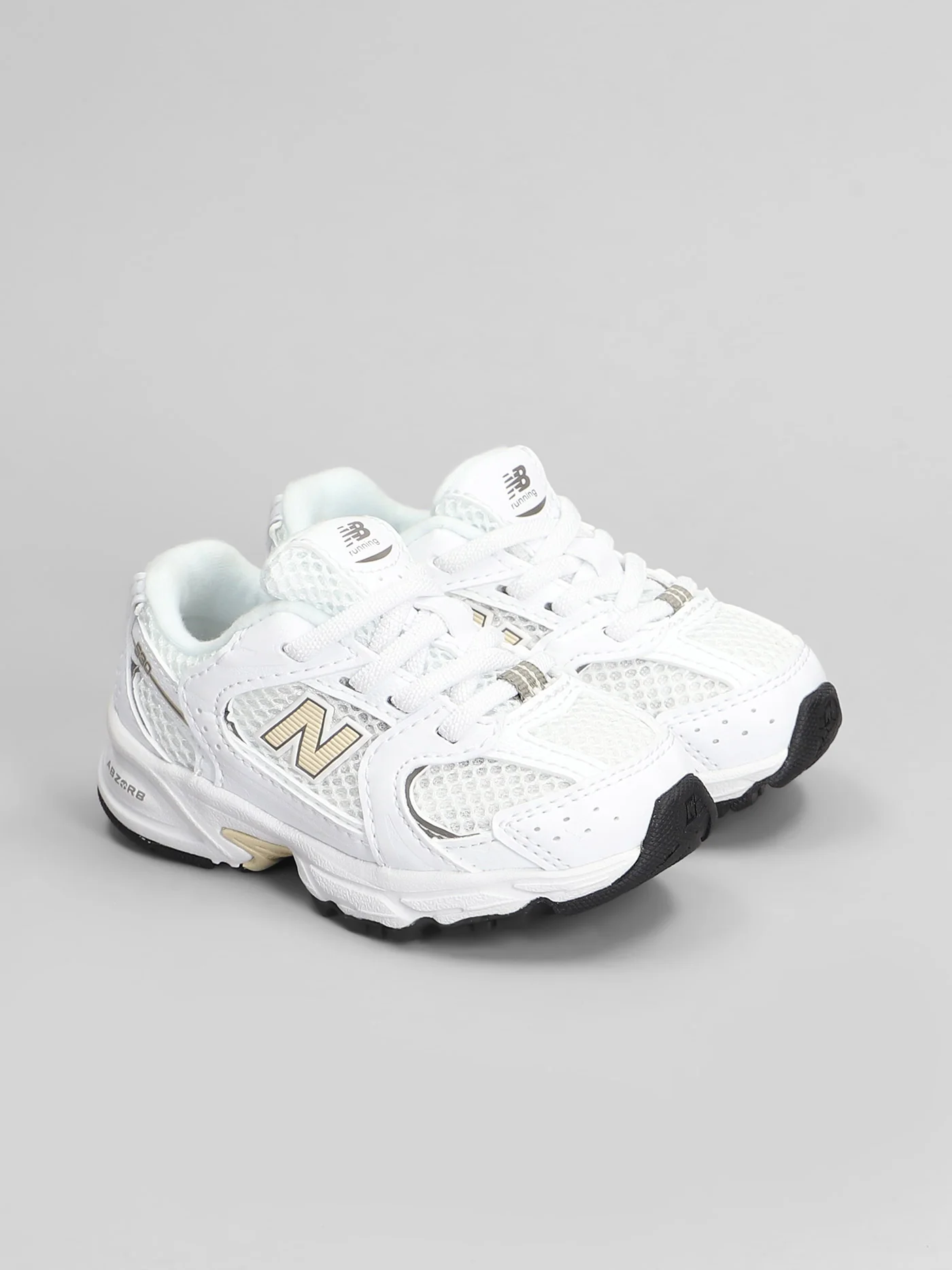 530 Sneakers in white leather and fabric - Image 2