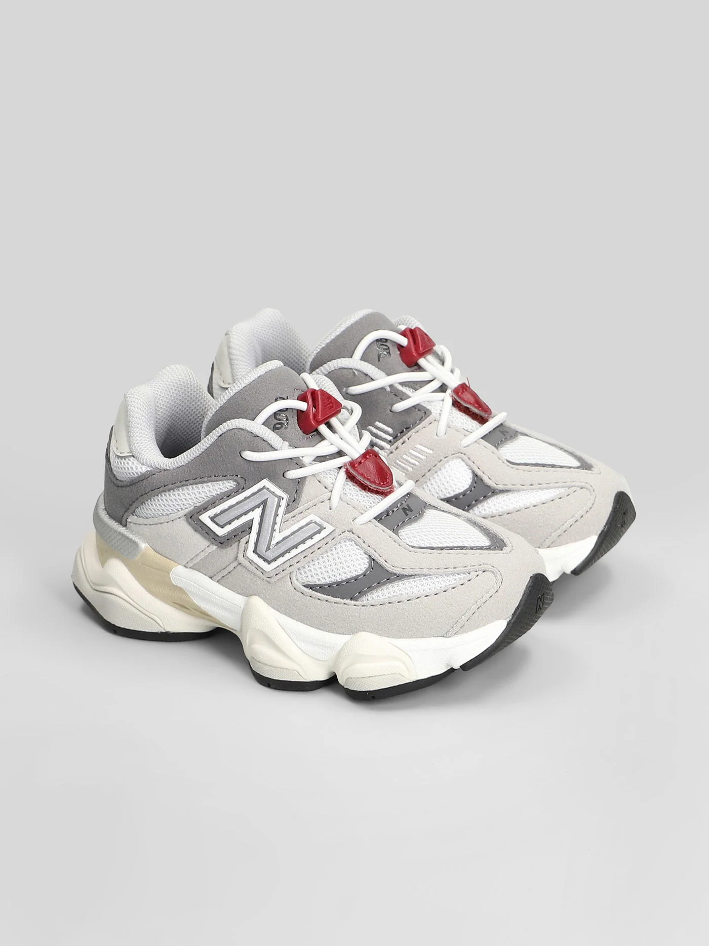 9060 Sneakers in grey Suede and fabric - Image 2