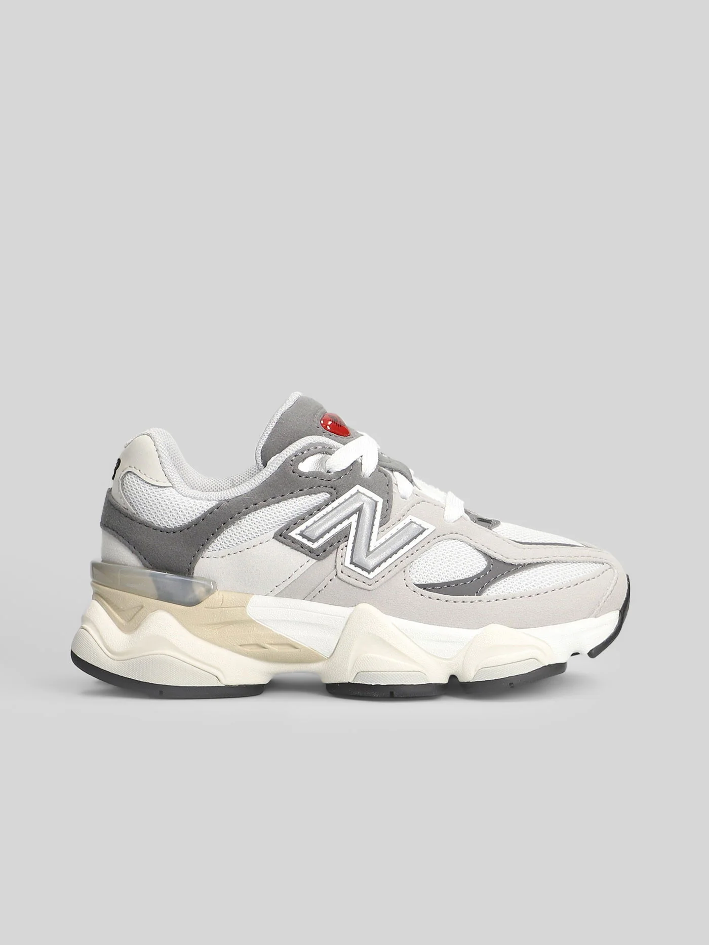9060 Sneakers in grey Suede and fabric