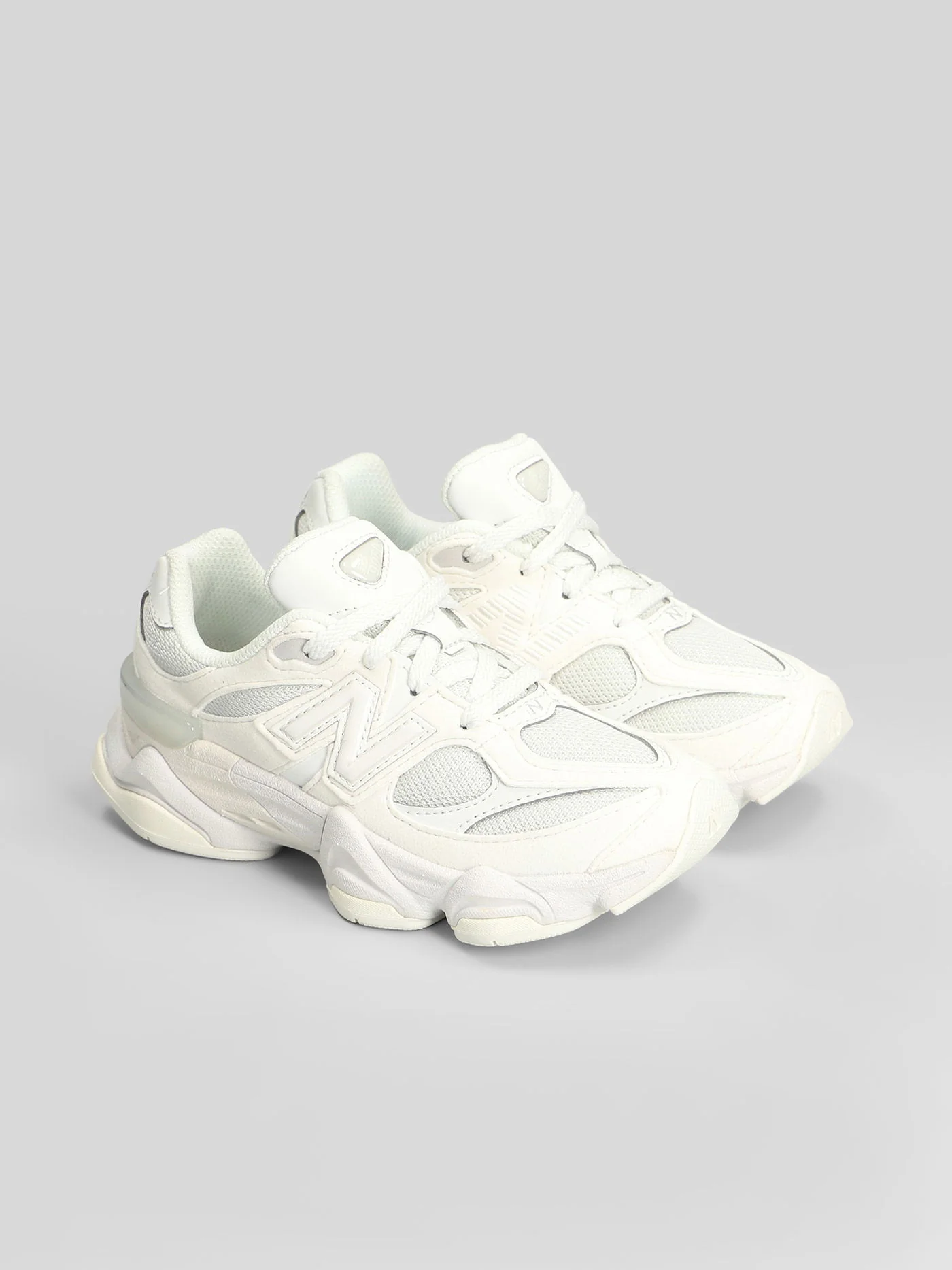 9060 Sneakers in white Suede and fabric - Image 2
