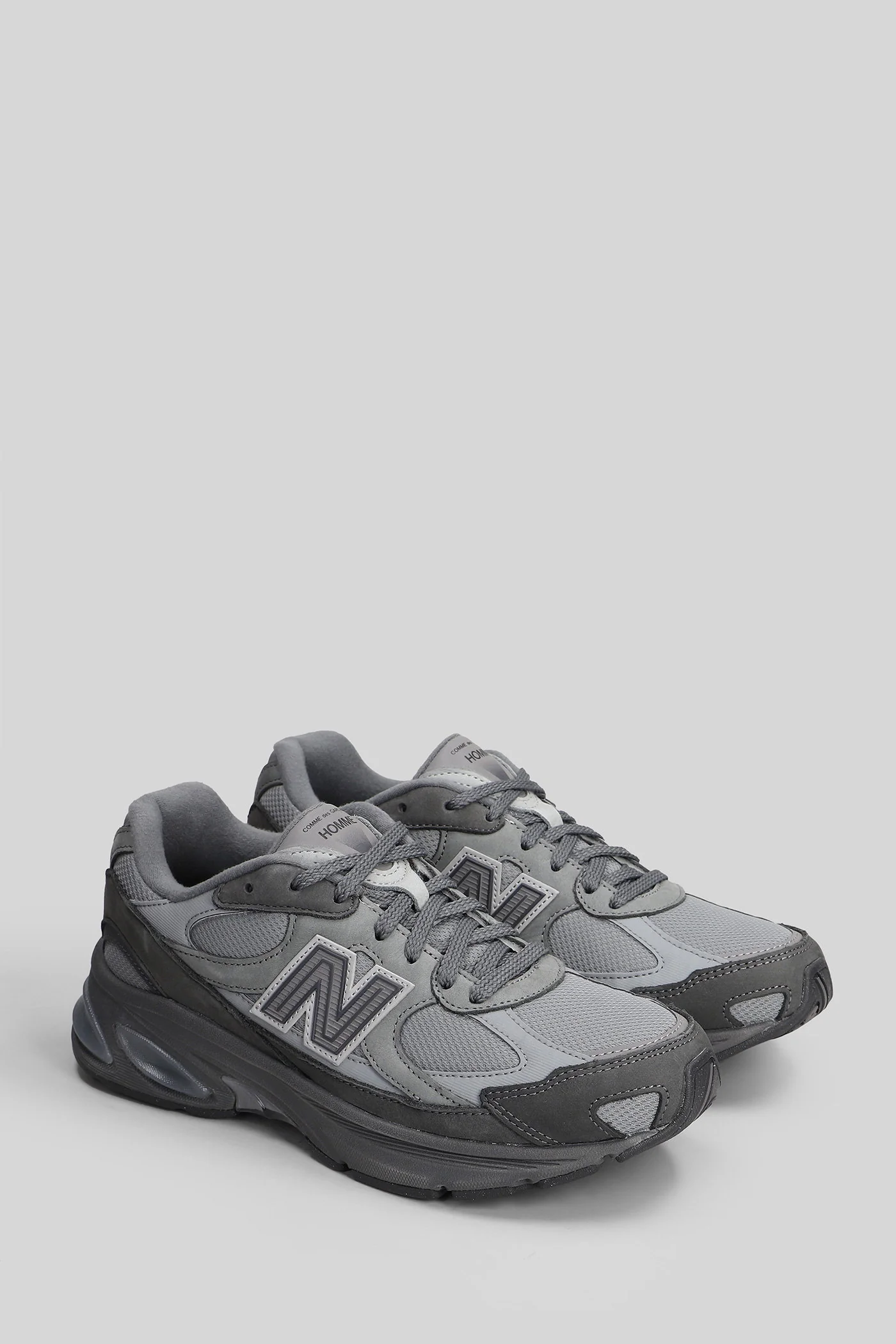 2010 Sneakers in grey Suede and fabric - Image 2