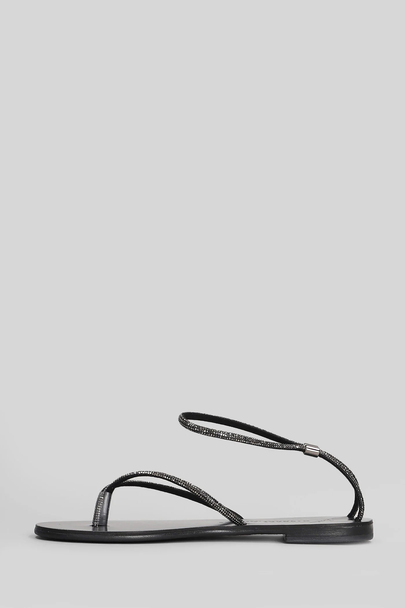 Flat sandal-slipper in black leather - Image 3