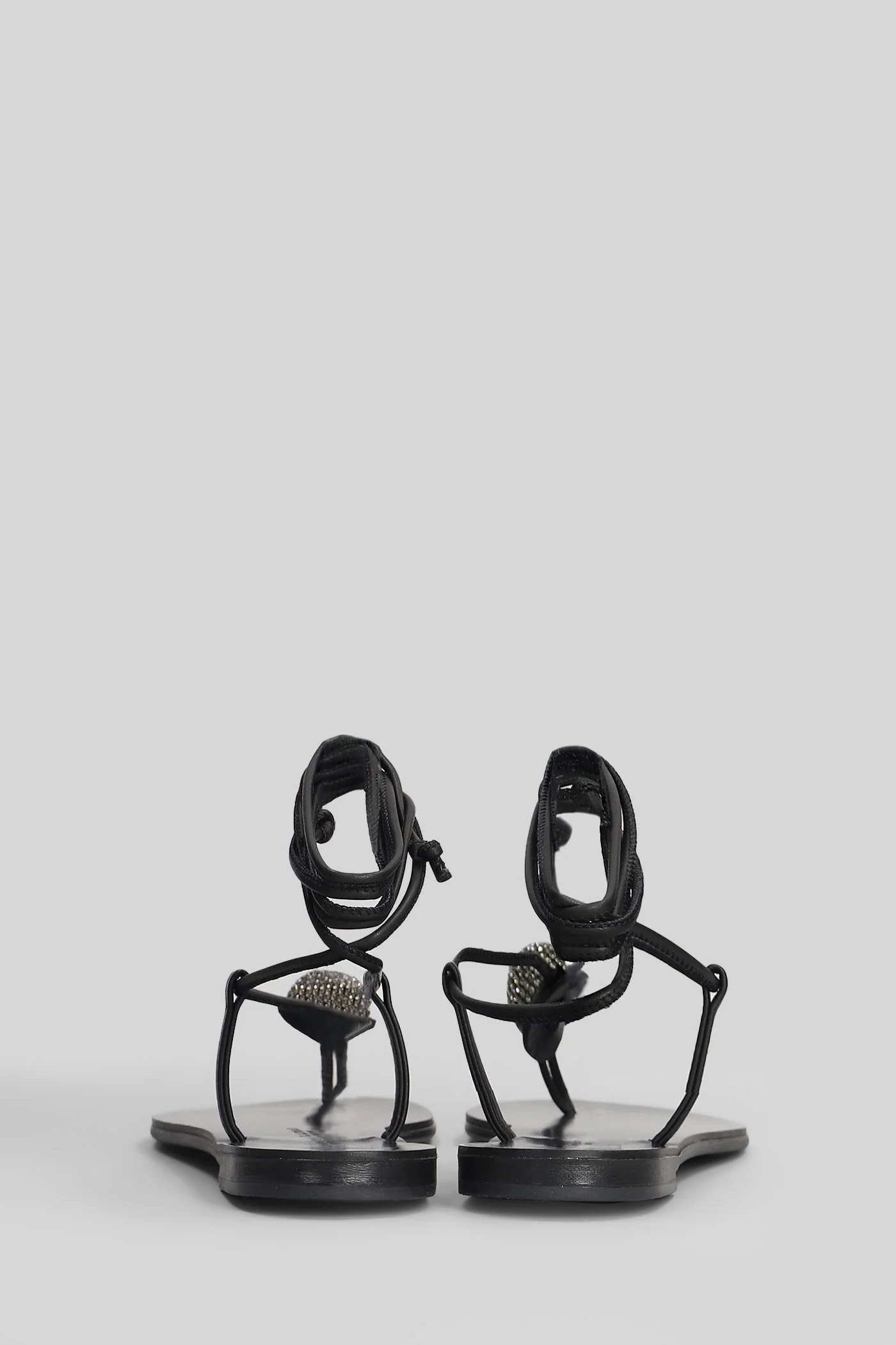 Flat sandal-slipper in black leather - Image 4