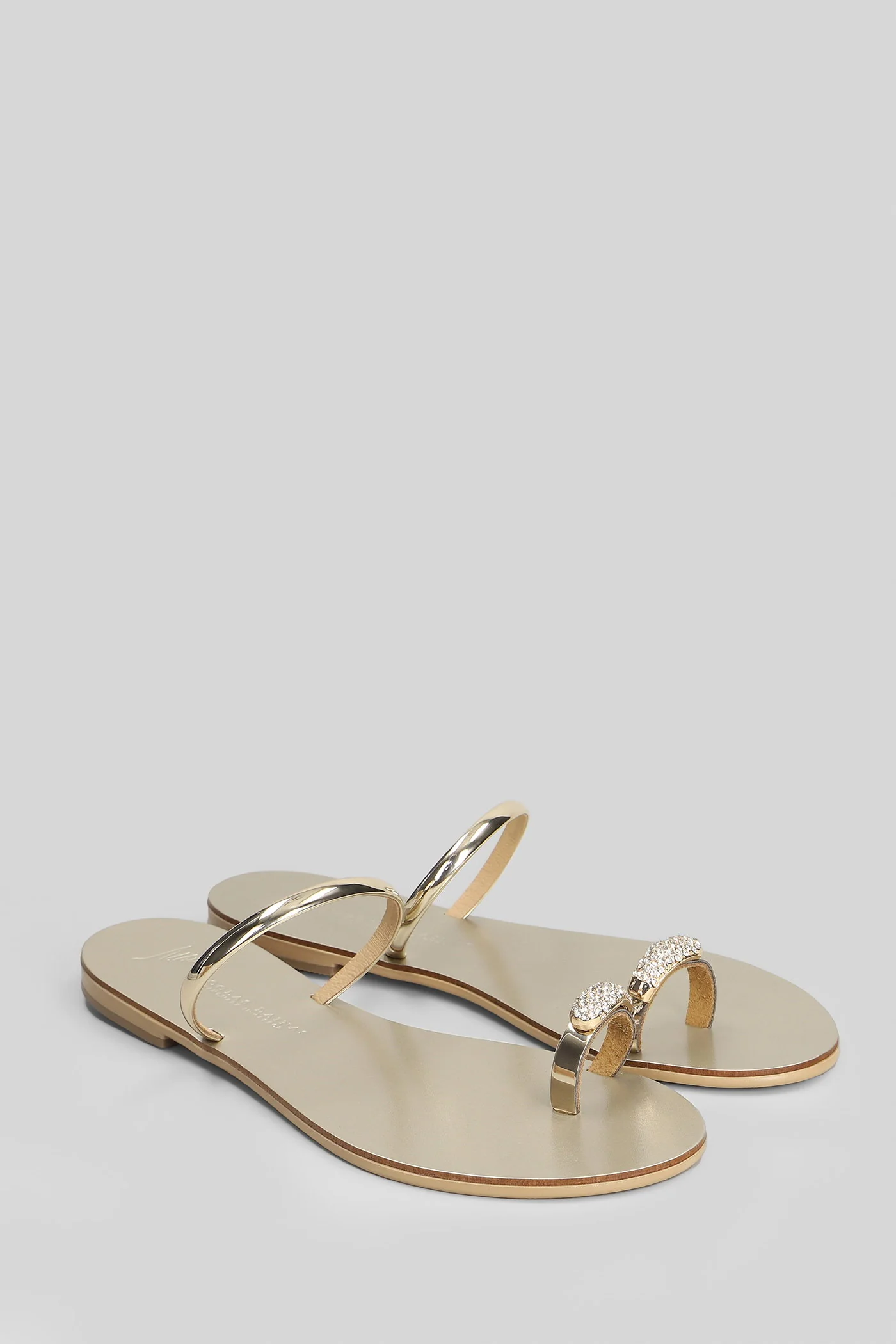 Flat sandal-slipper in gold leather - Image 2