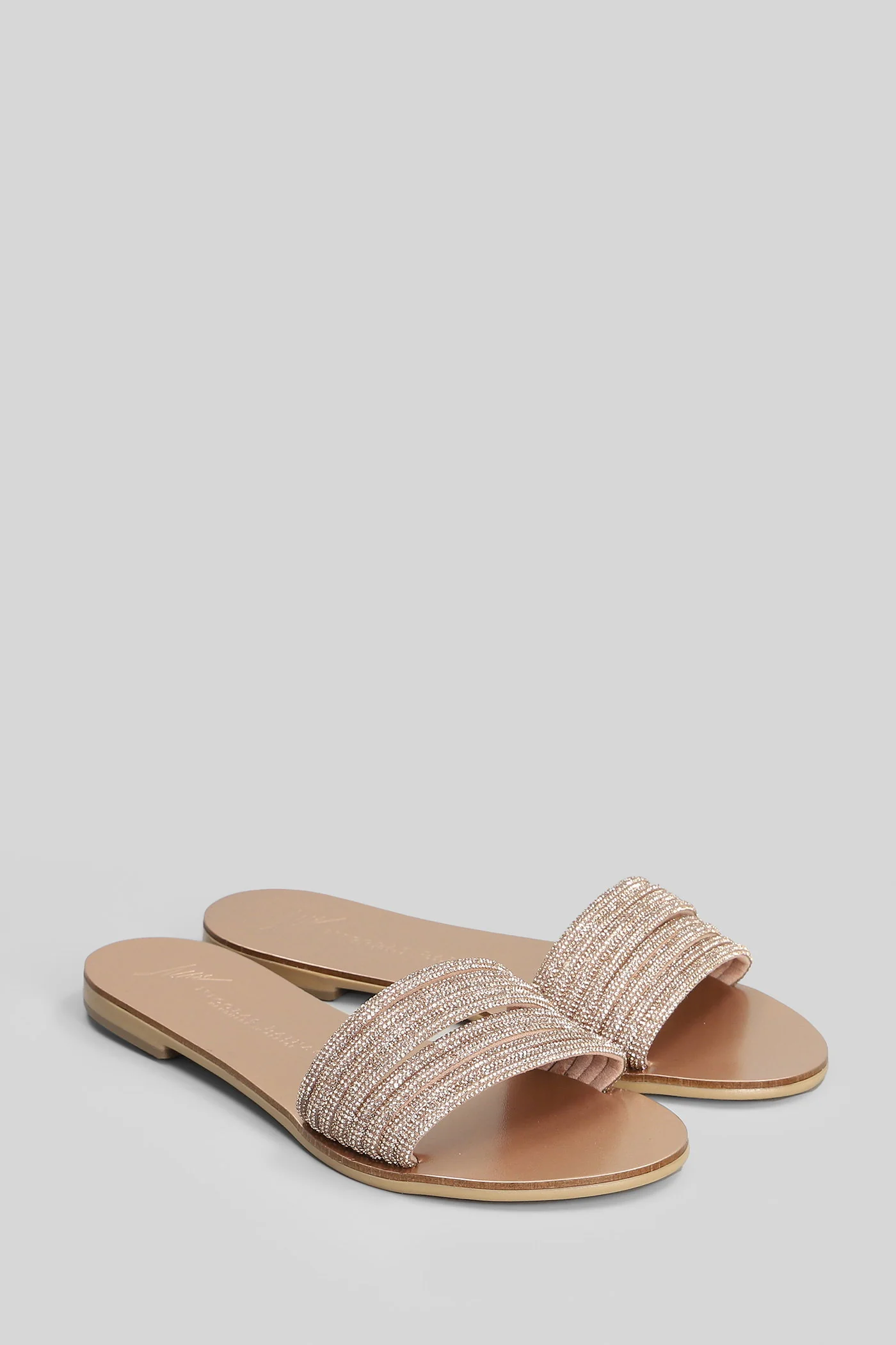 Flat sandal-slipper in powder leather - Image 2