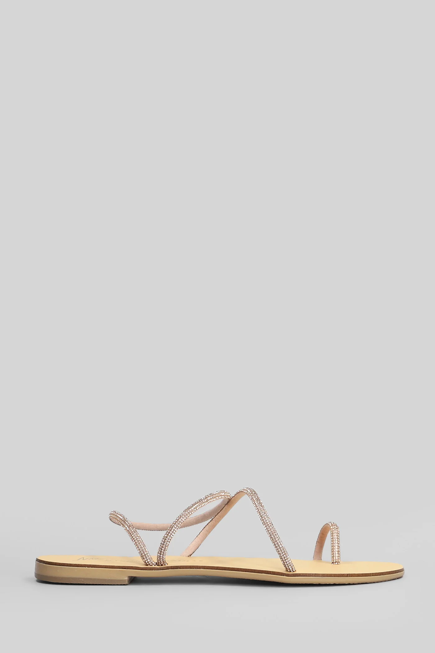Flat sandal-slipper in powder leather