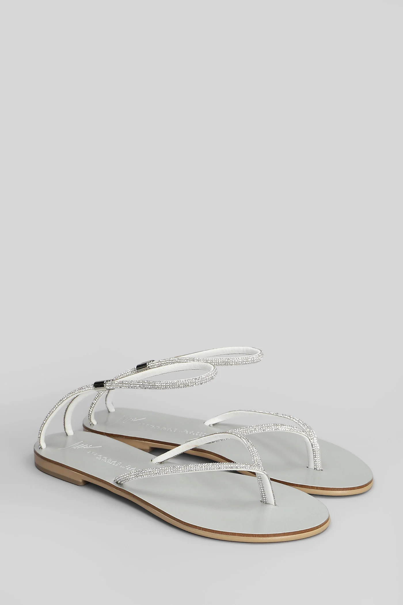 Flat sandal-slipper in silver leather - Image 2