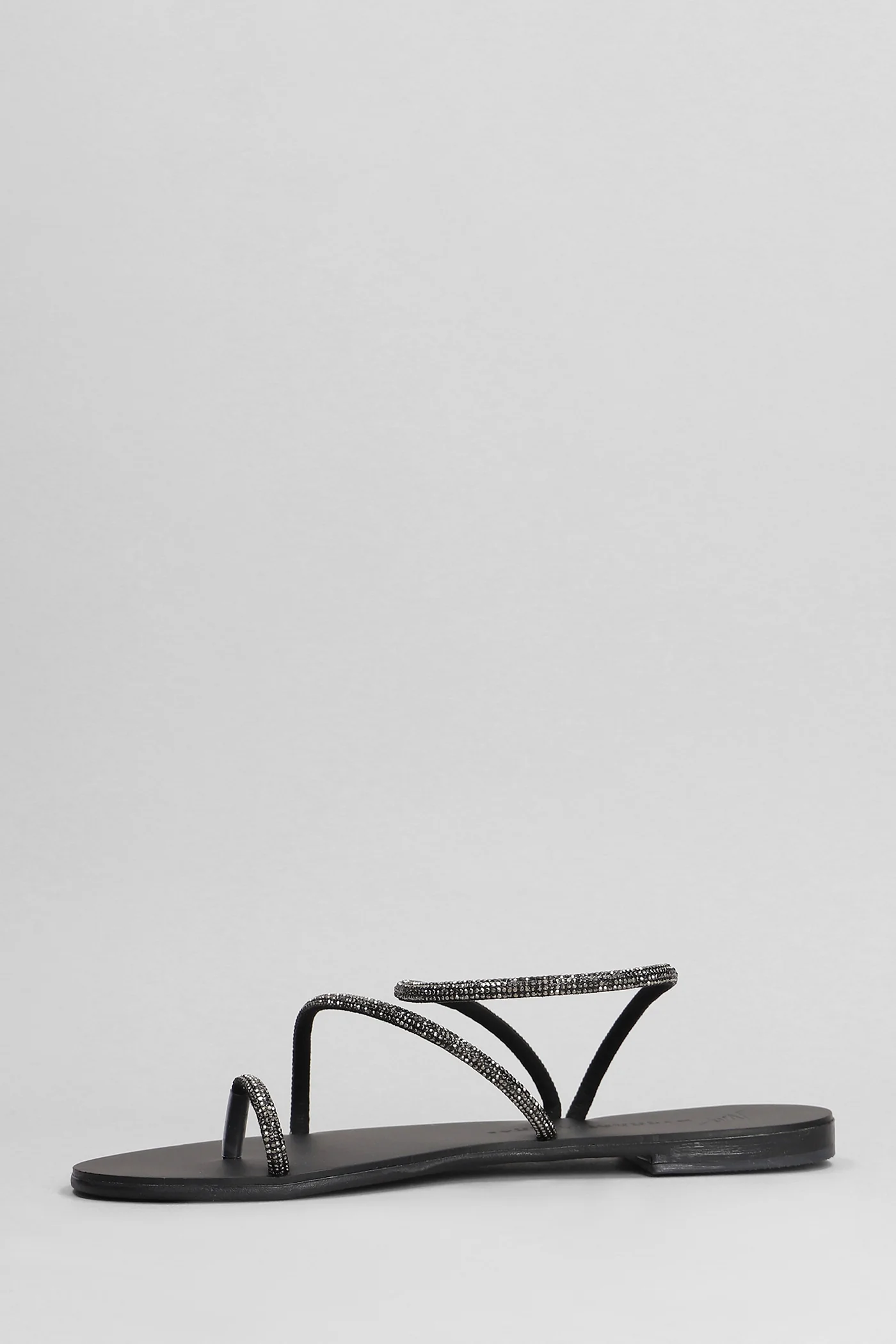 Flats in black fabric - Image 3