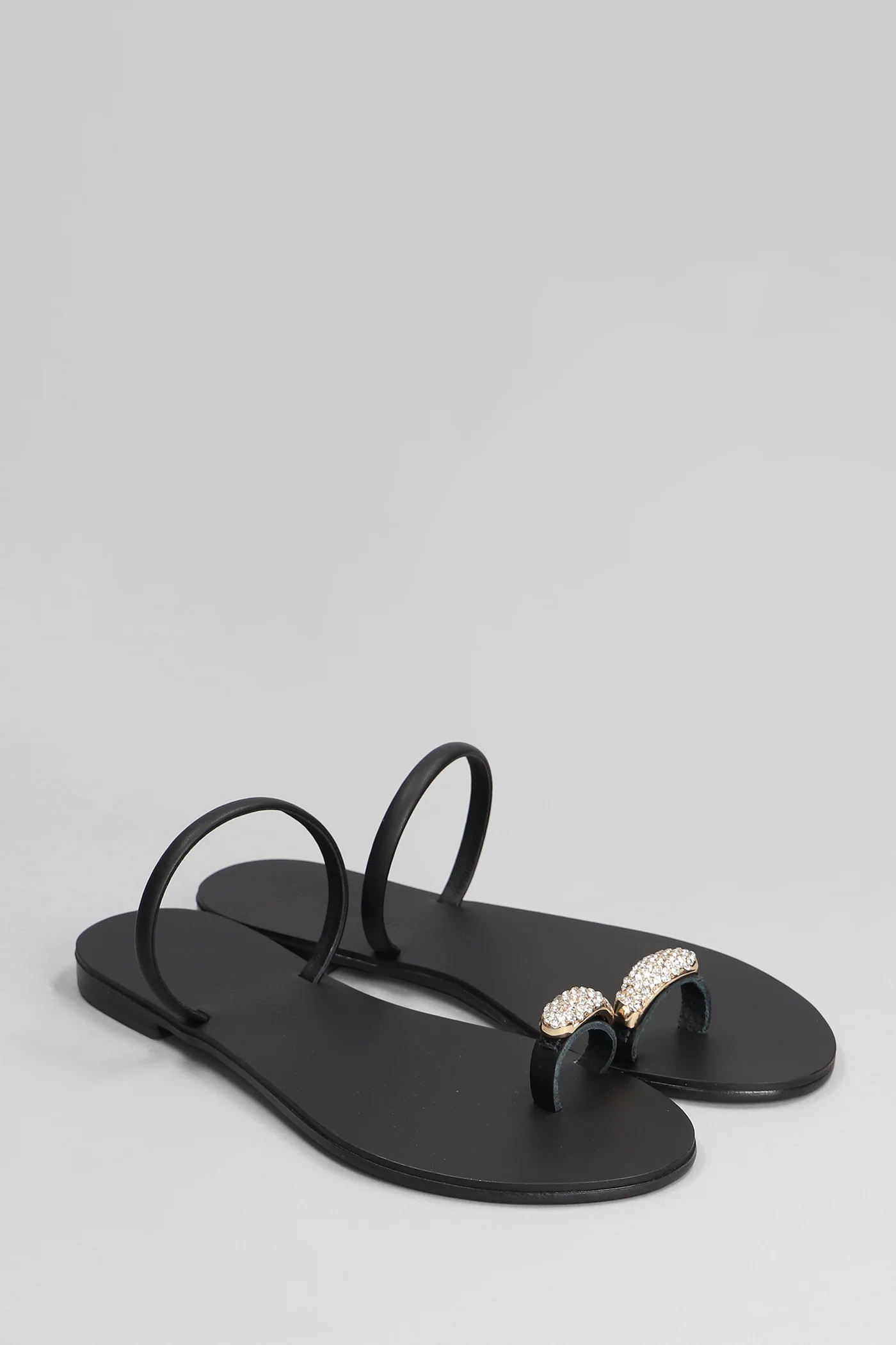 Flats in black leather - Image 2