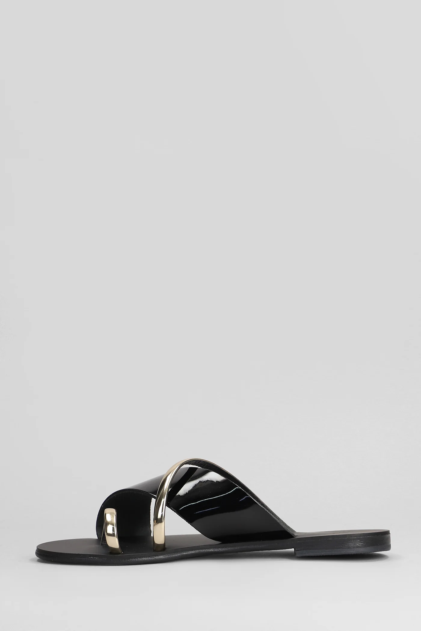 Flats in black leather - Image 3