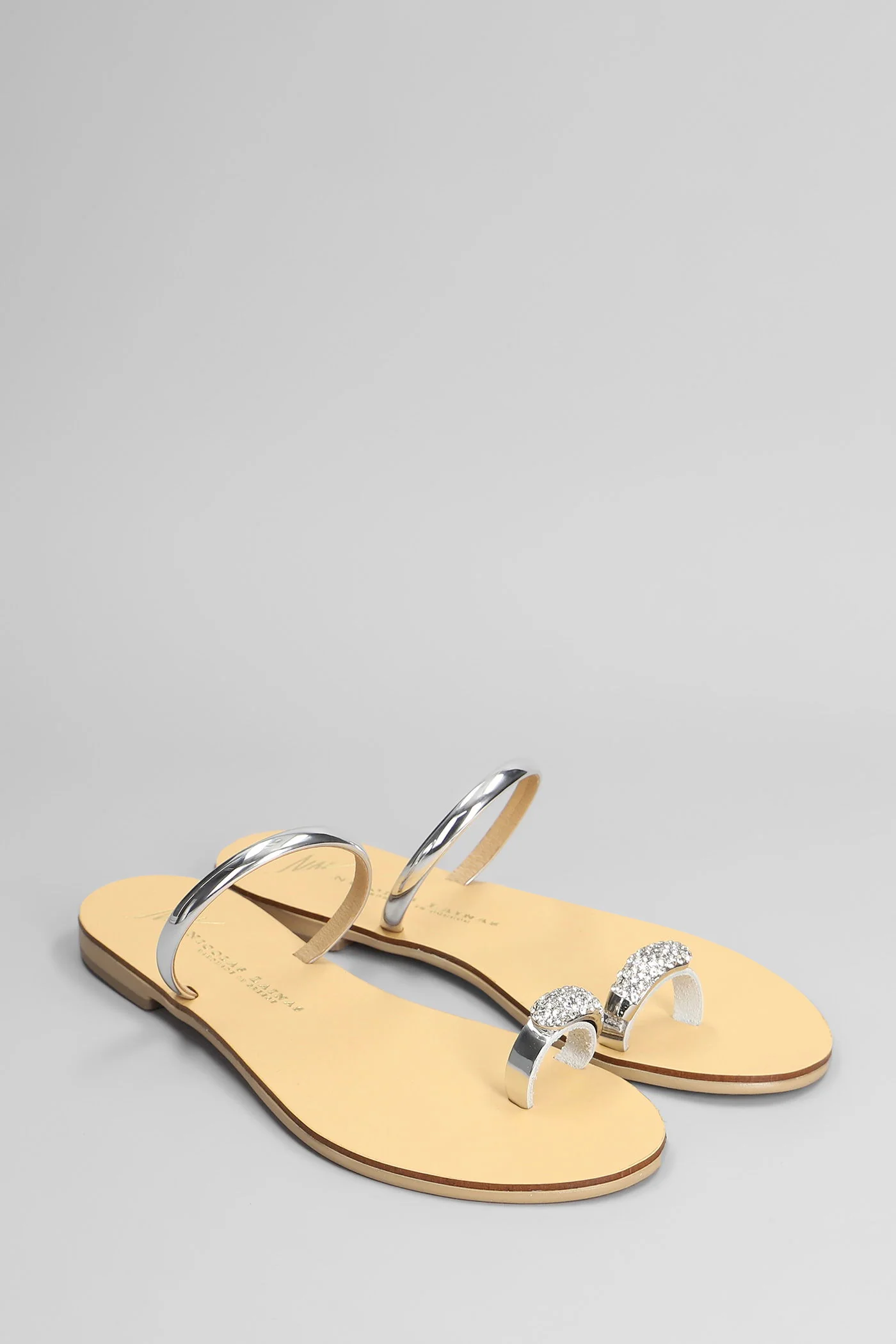 Flats in silver patent leather - Image 2