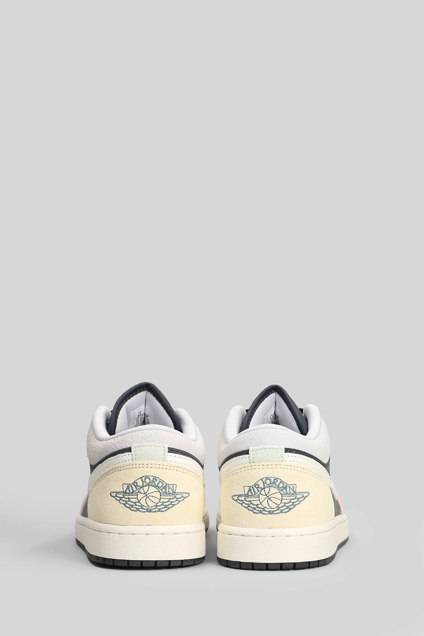 Air jordan 1 low Sneakers in white suede and leather - Image 4