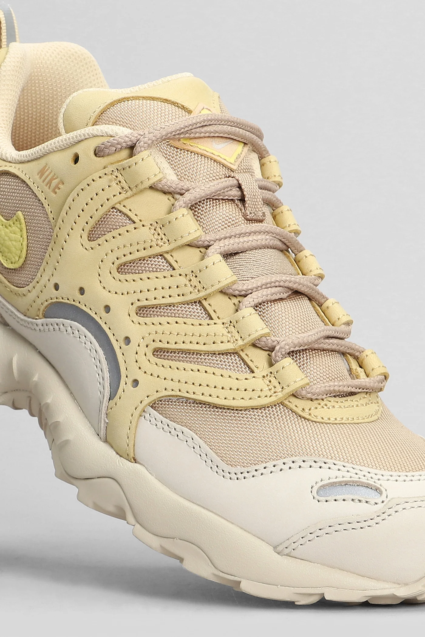 Air Terra Humara Sneakers in beige leather and fabric - Image 5
