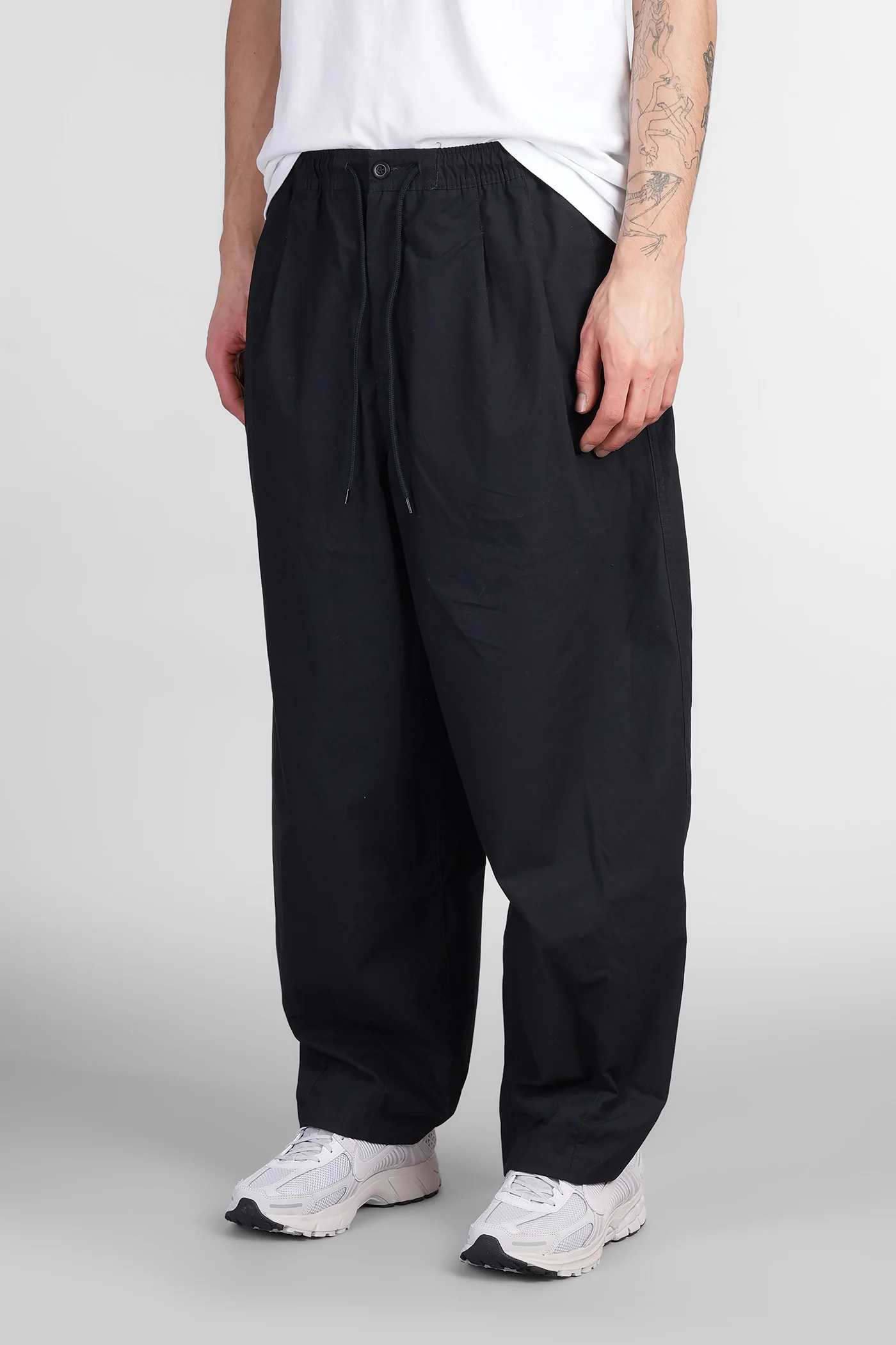 Club Balloon Pant Pants in black cotton - Image 24