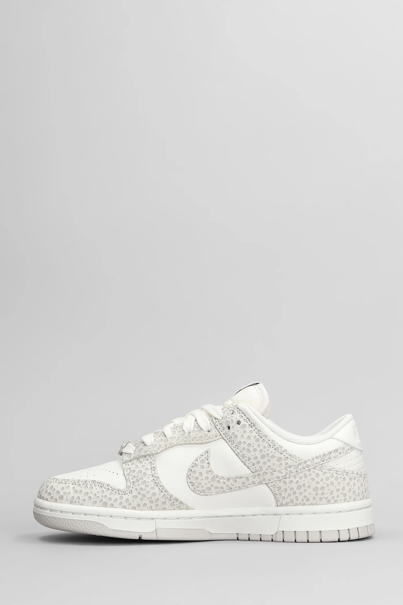 Dunk Low Prm Sneakers in white leather - Image 3