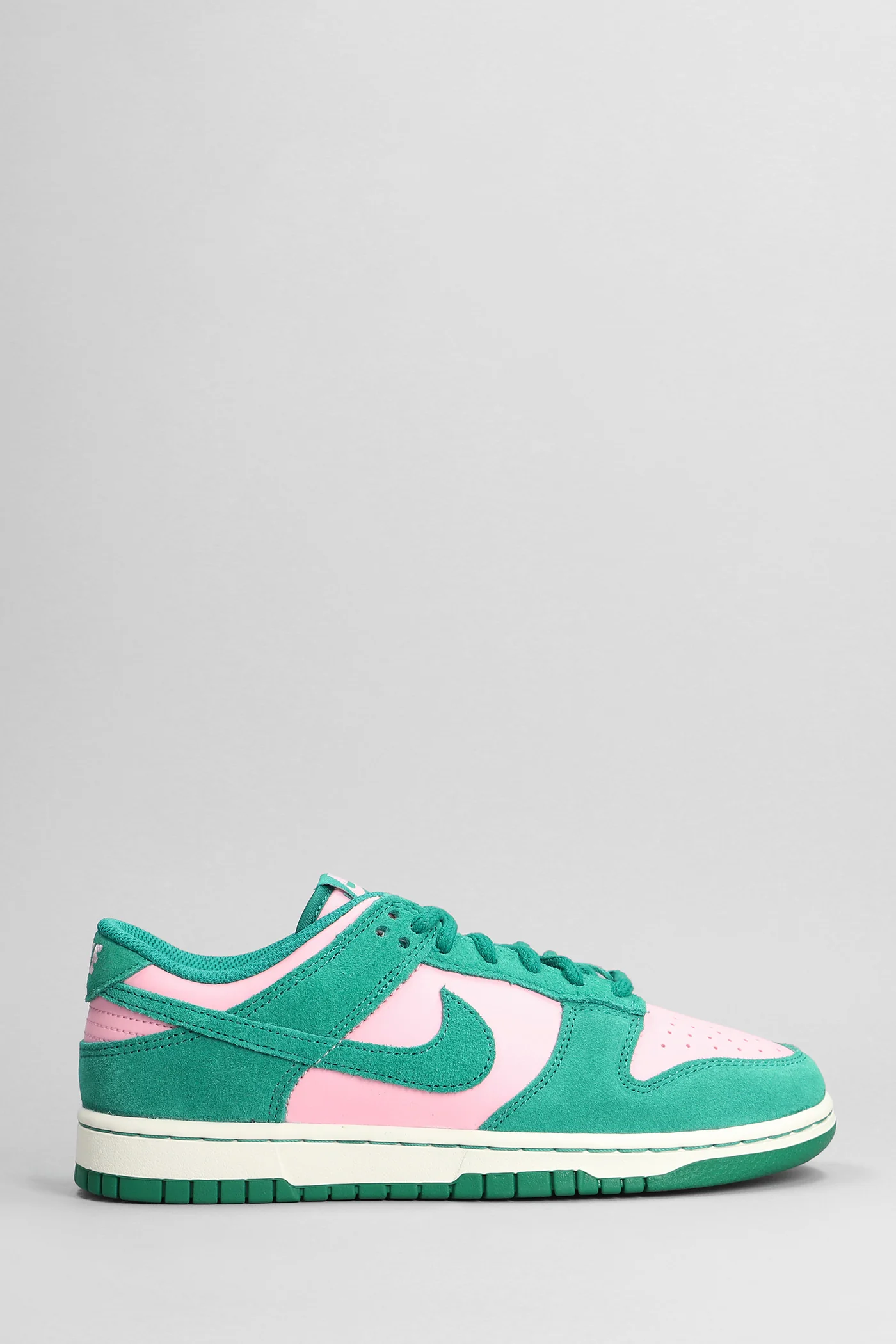 Dunk Low Sneakers in green suede and leather