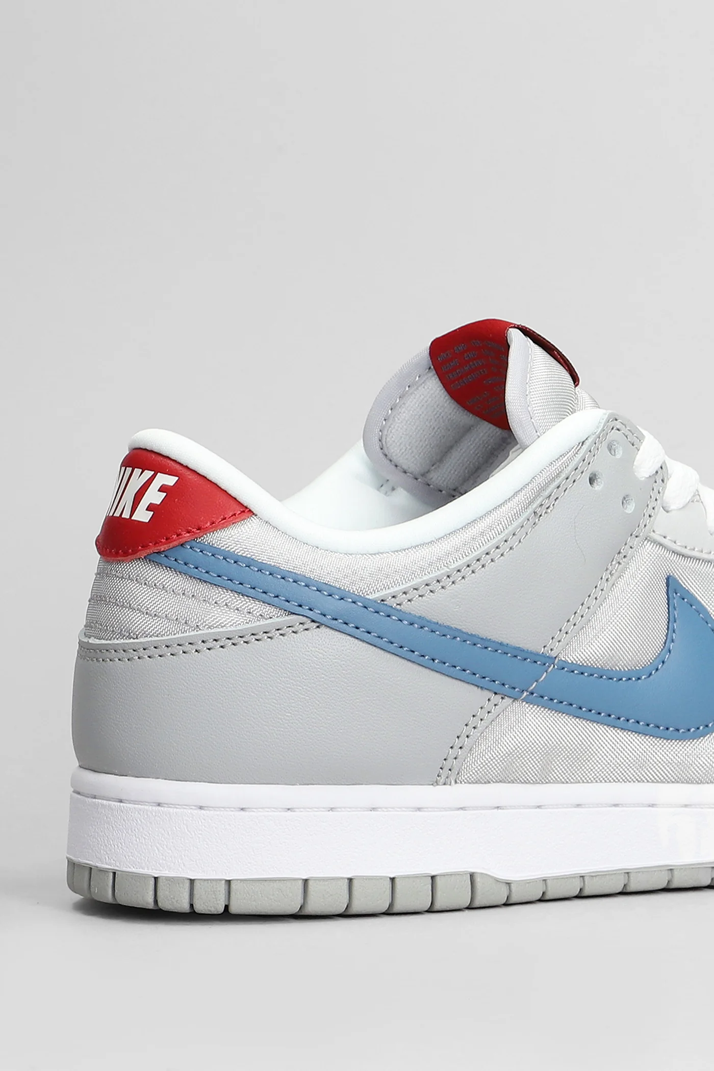 Dunk Low Sneakers in grey leather and fabric - Image 5