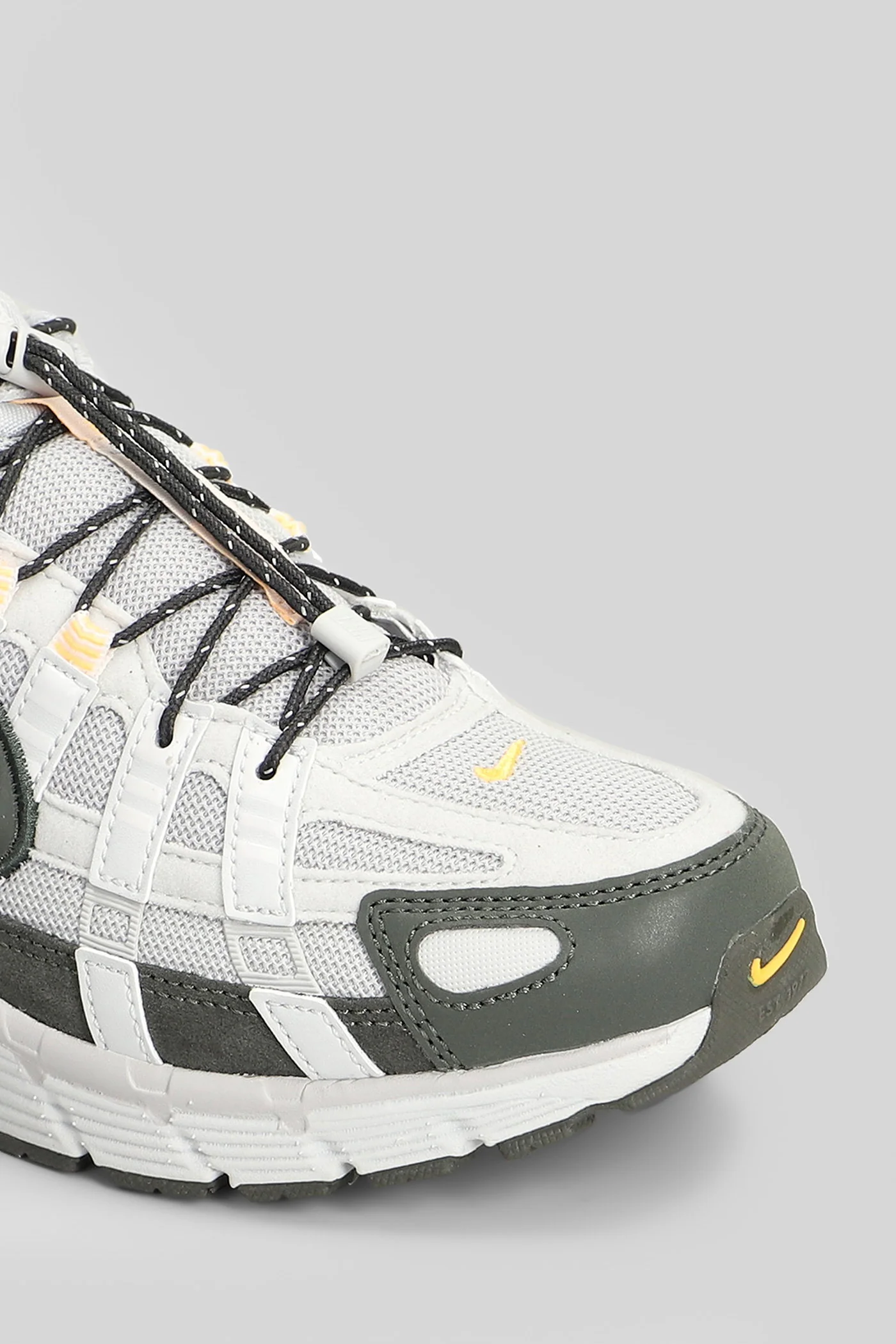 Nike p 6000 Sneakers in grey suede and leather - Image 5