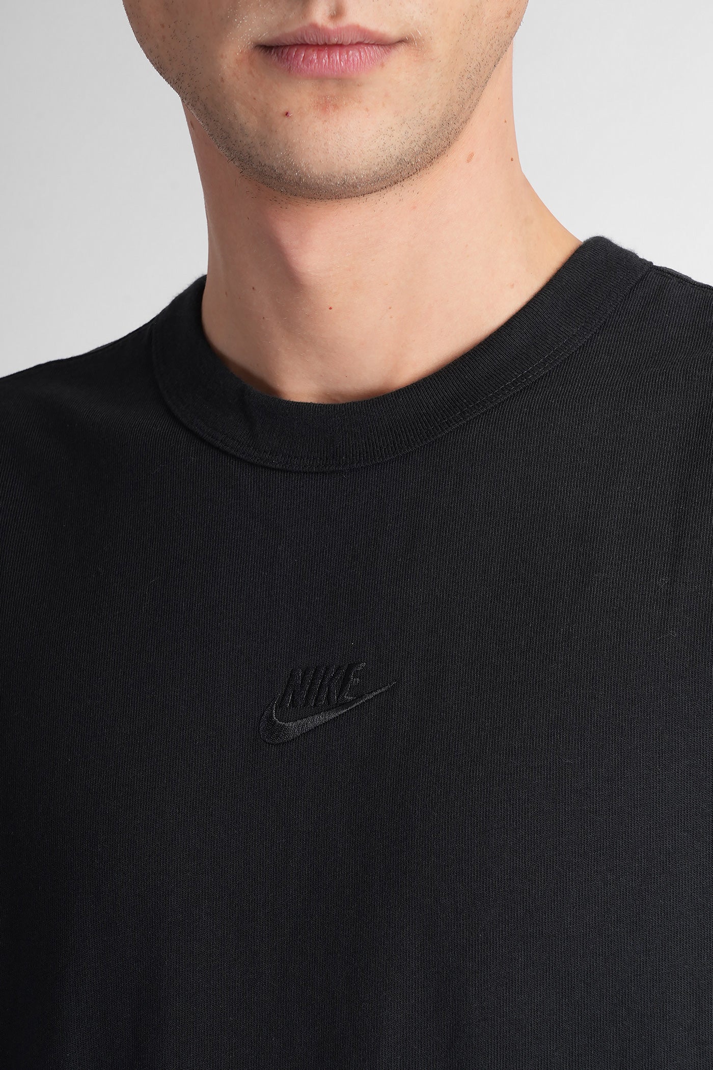 Prem Essntl Sust Tee T-Shirt in black cotton - Image 5