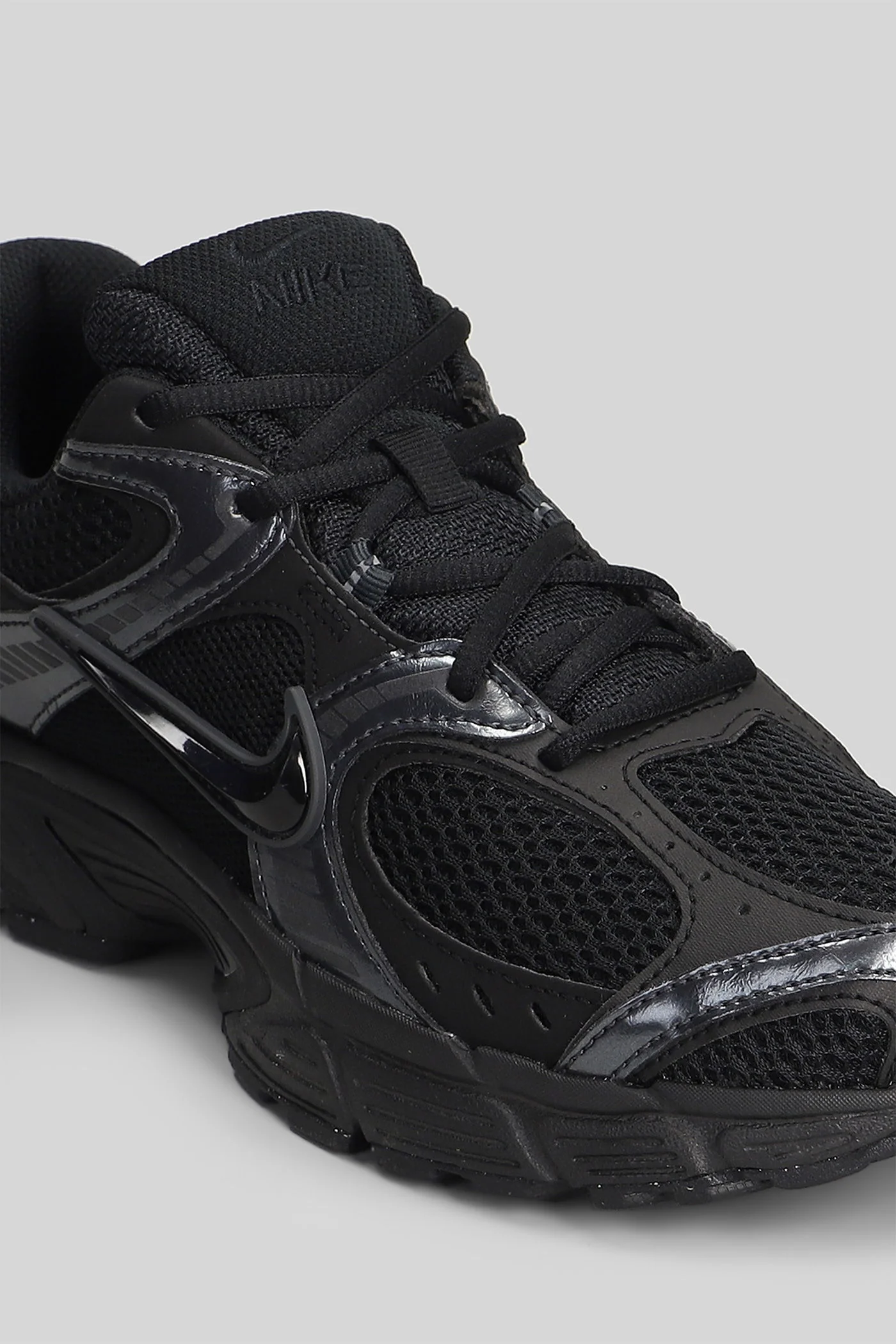V5 RNR Sneakers in black leather and fabric - Image 5