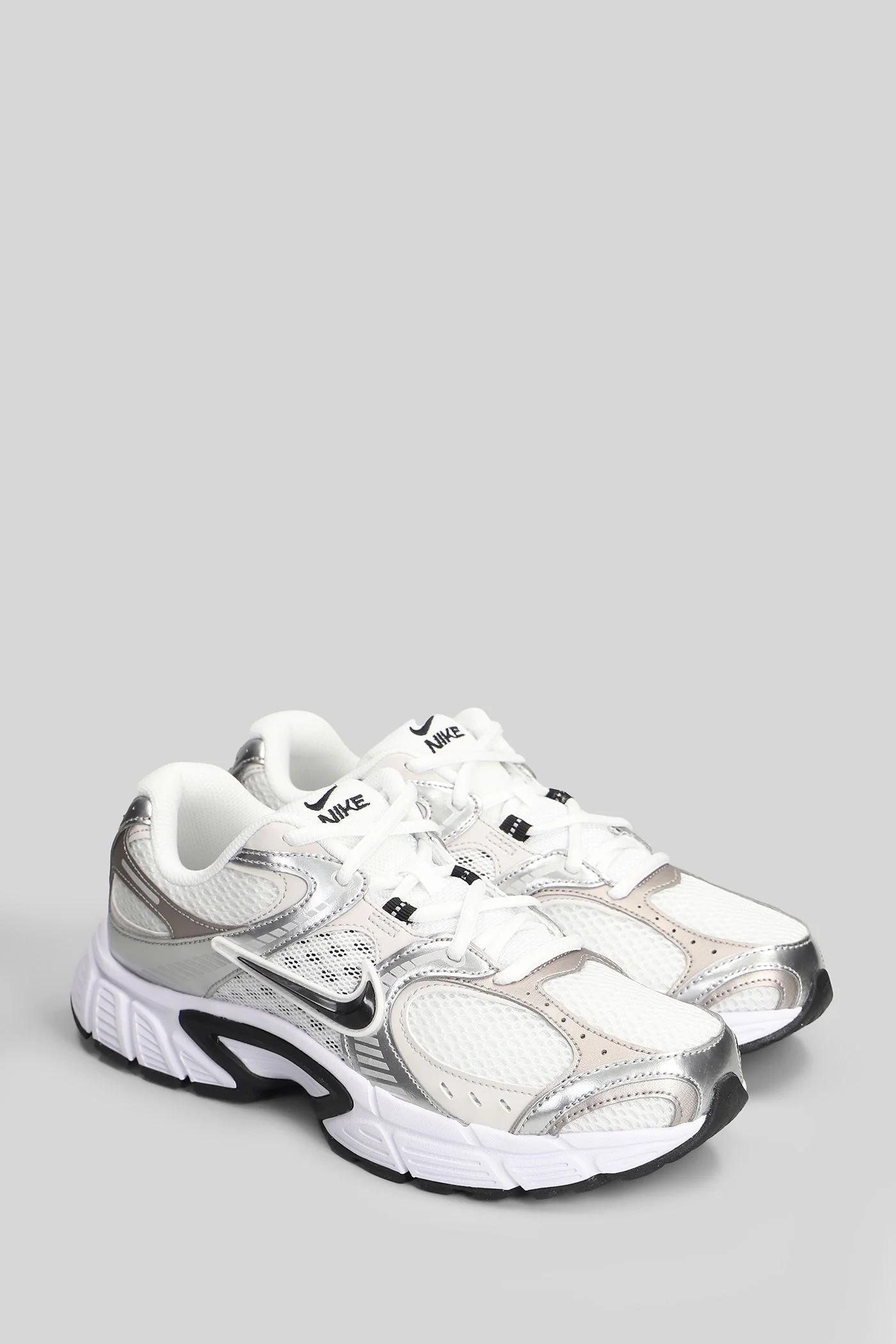 V5 Rnr Sneakers in white leather and fabric - Image 2