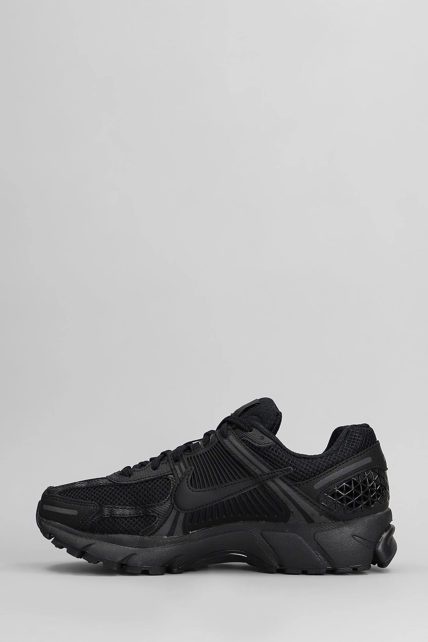 Zoom Vomero 5 Sneakers in black leather and fabric - Image 3