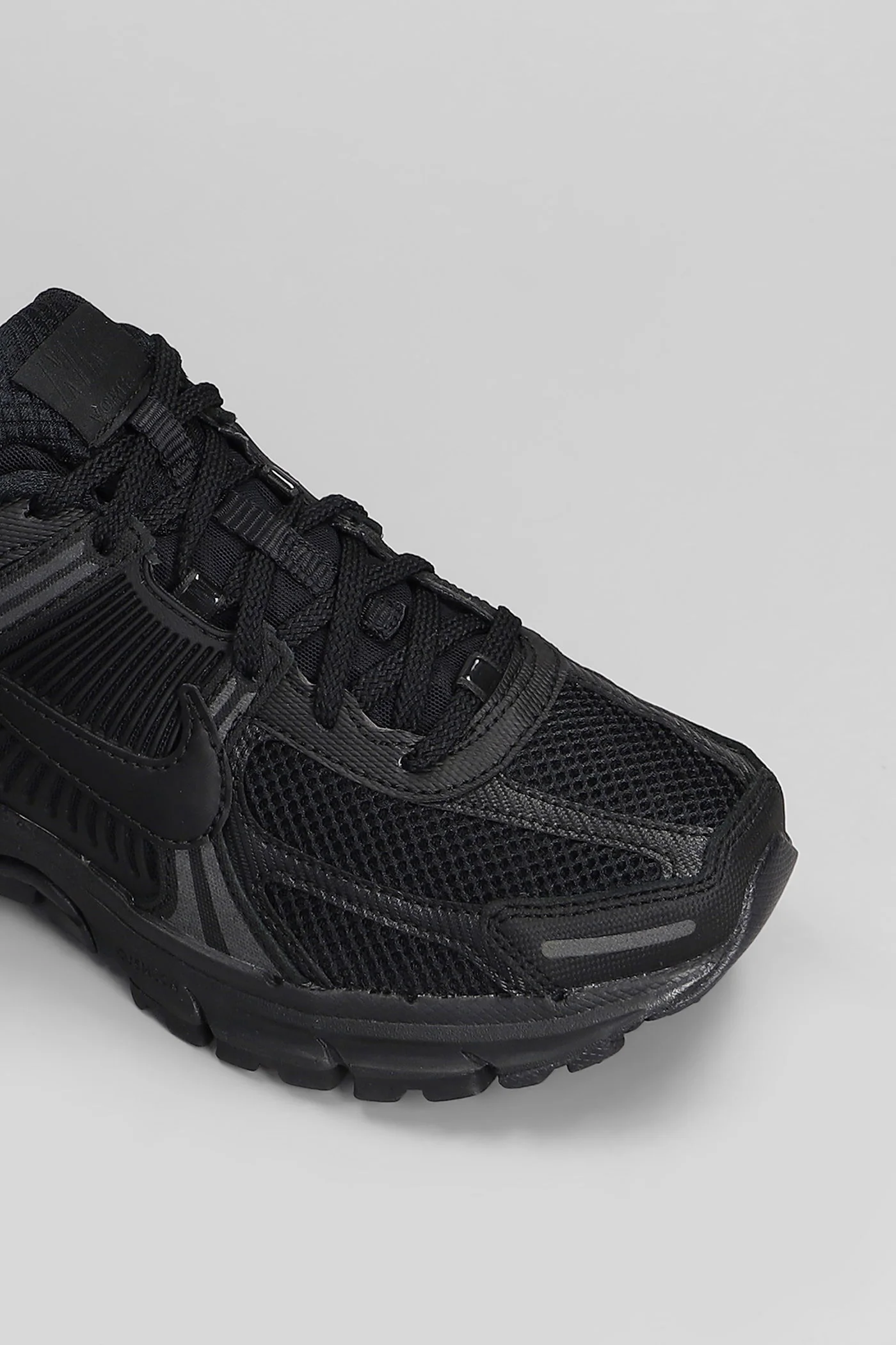 Zoom Vomero 5 Sneakers in black leather and fabric - Image 5