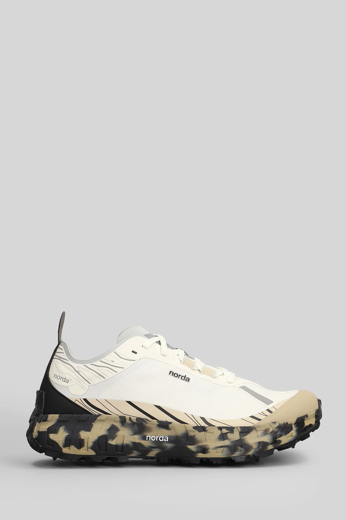 001A Sneakers in white fabric