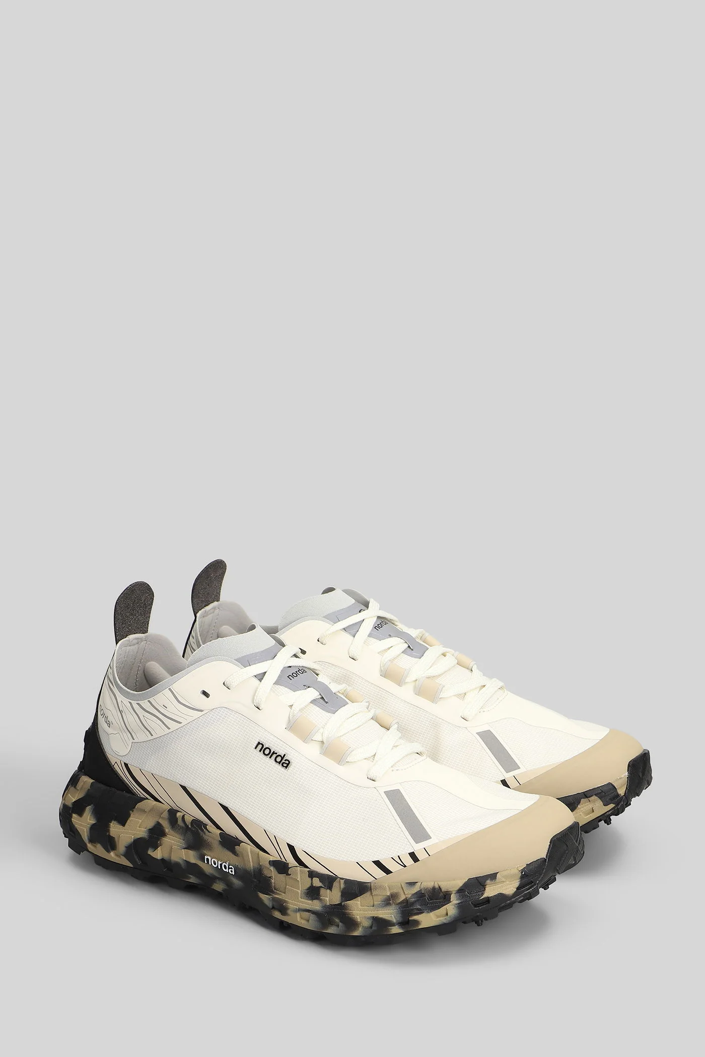 001A Sneakers in white fabric - Image 2